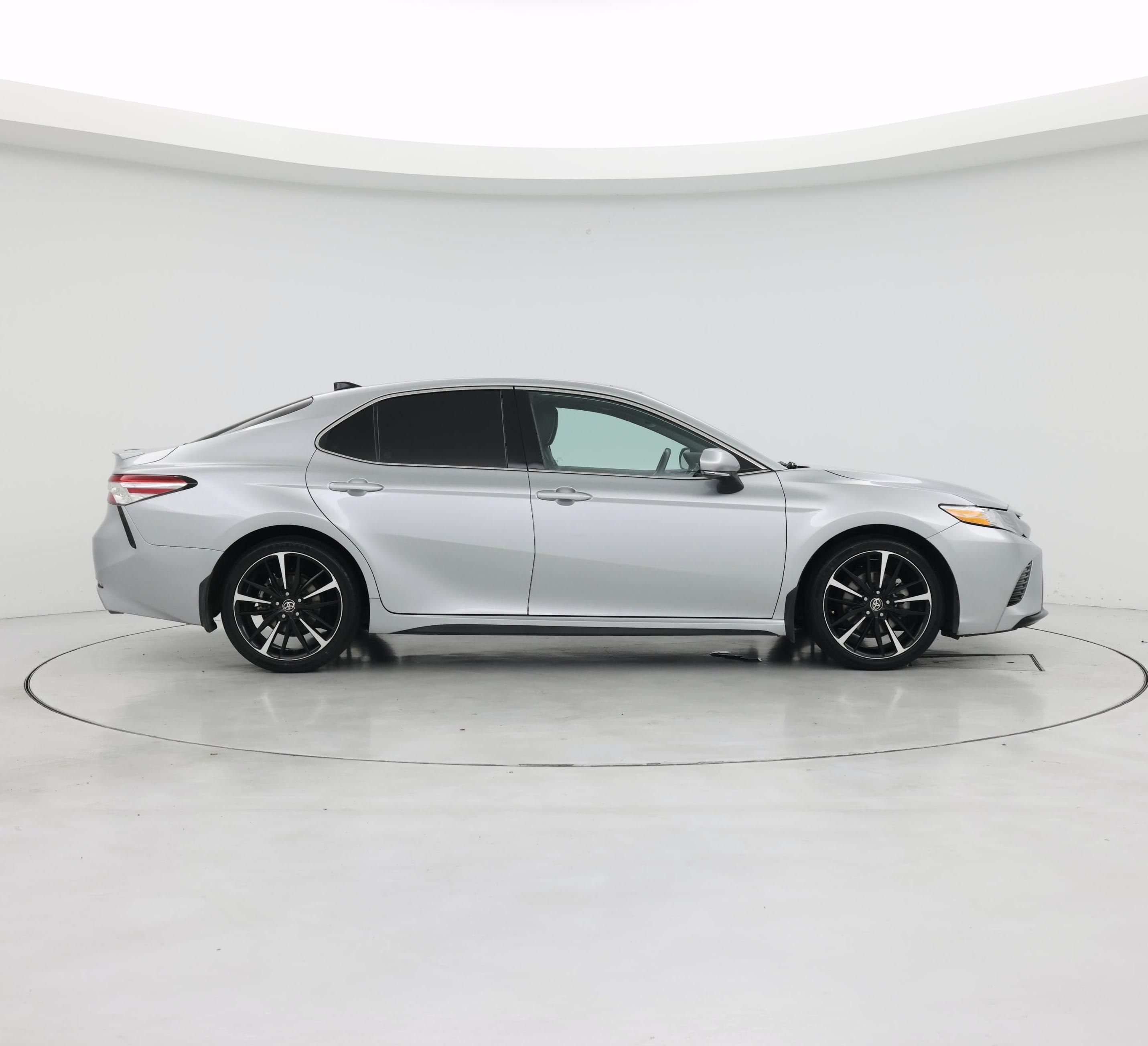 Thumbnail: 2020 Toyota Camry - 7