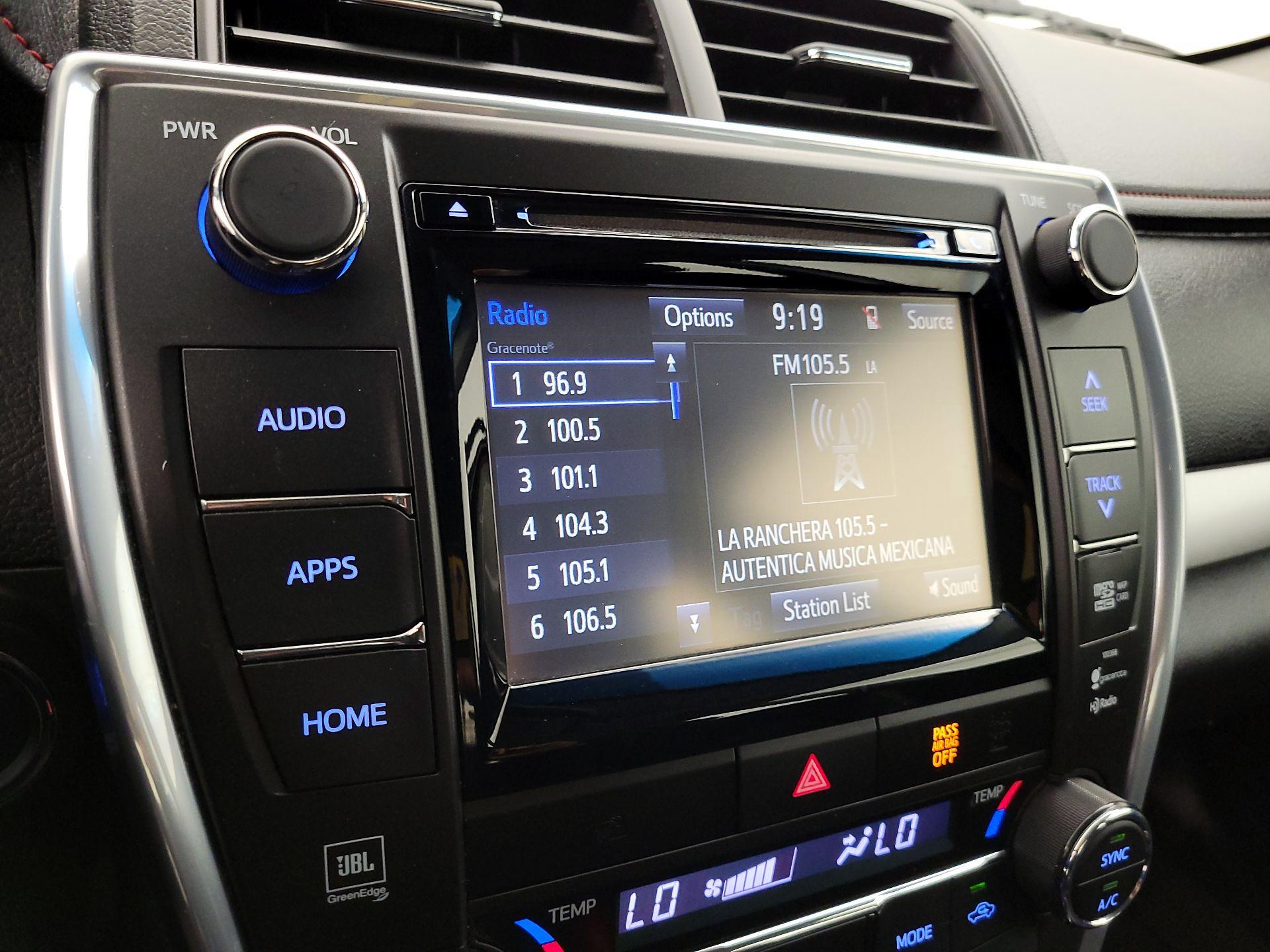Thumbnail: 2015 Toyota Camry - 16