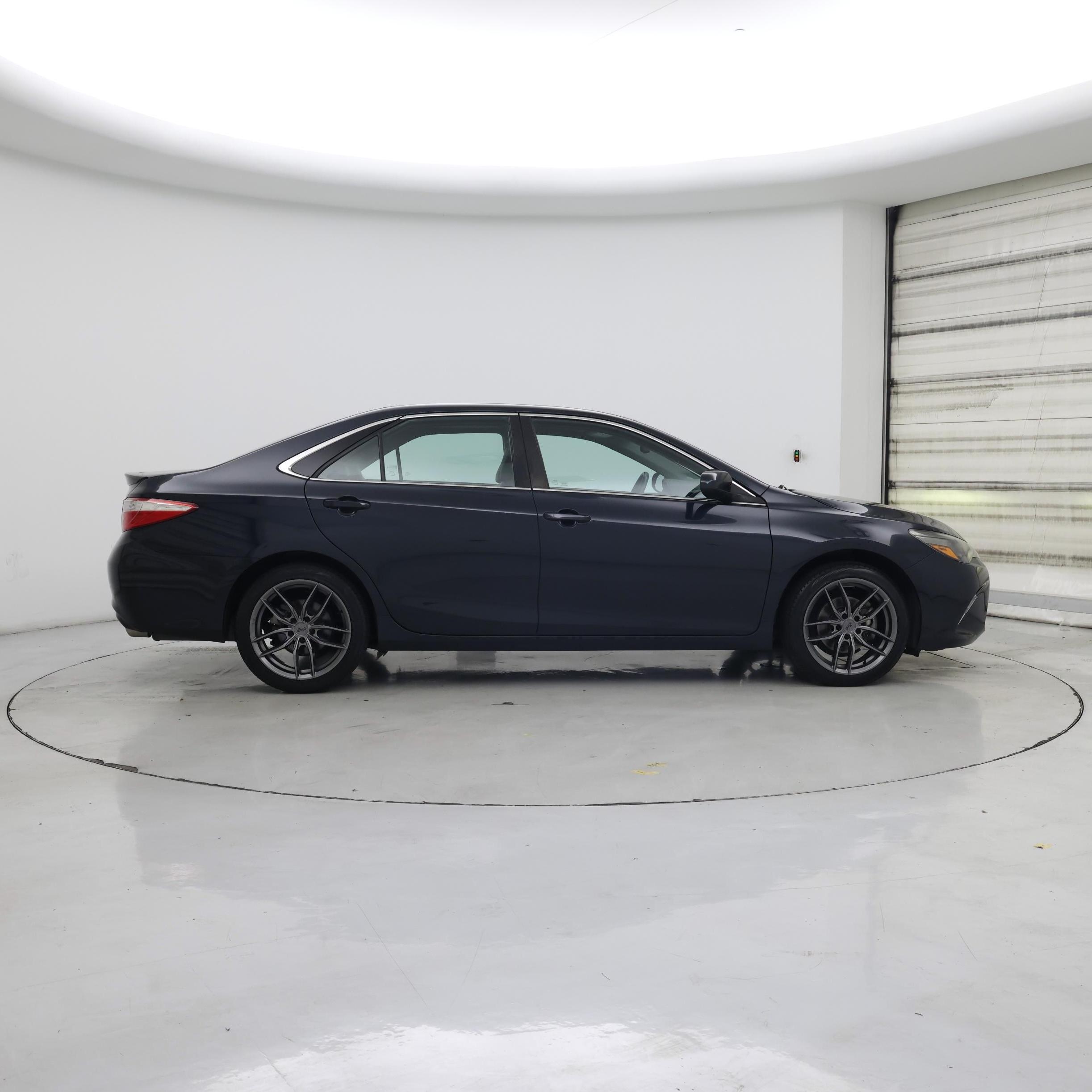 Thumbnail: 2015 Toyota Camry - 7