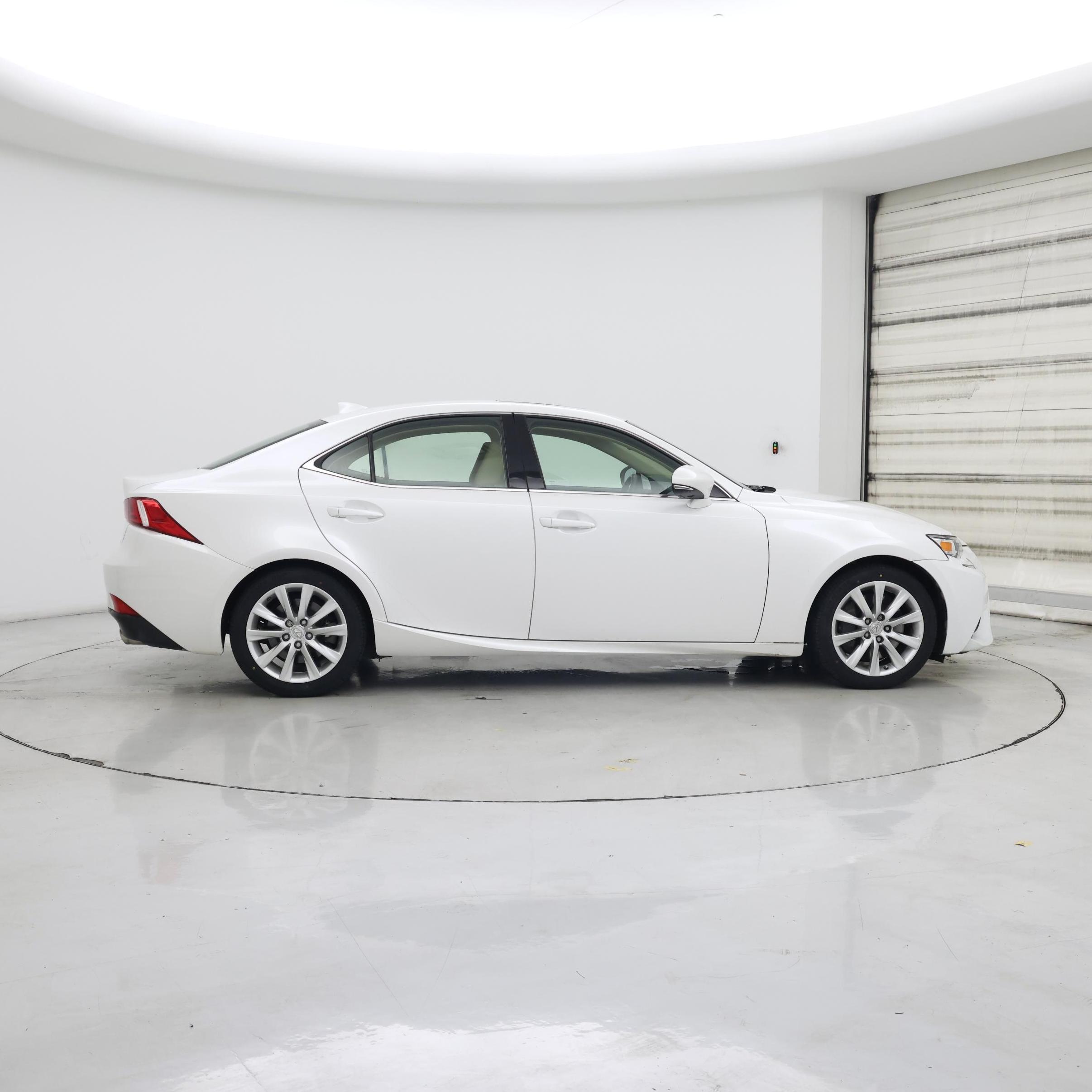 Thumbnail: 2016 Lexus IS - 7