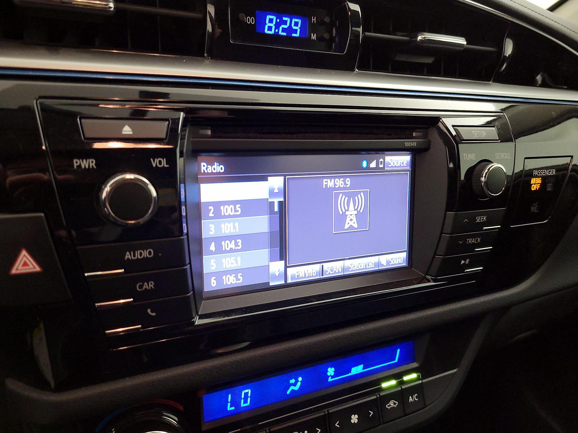 Thumbnail: 2014 Toyota Corolla - 14