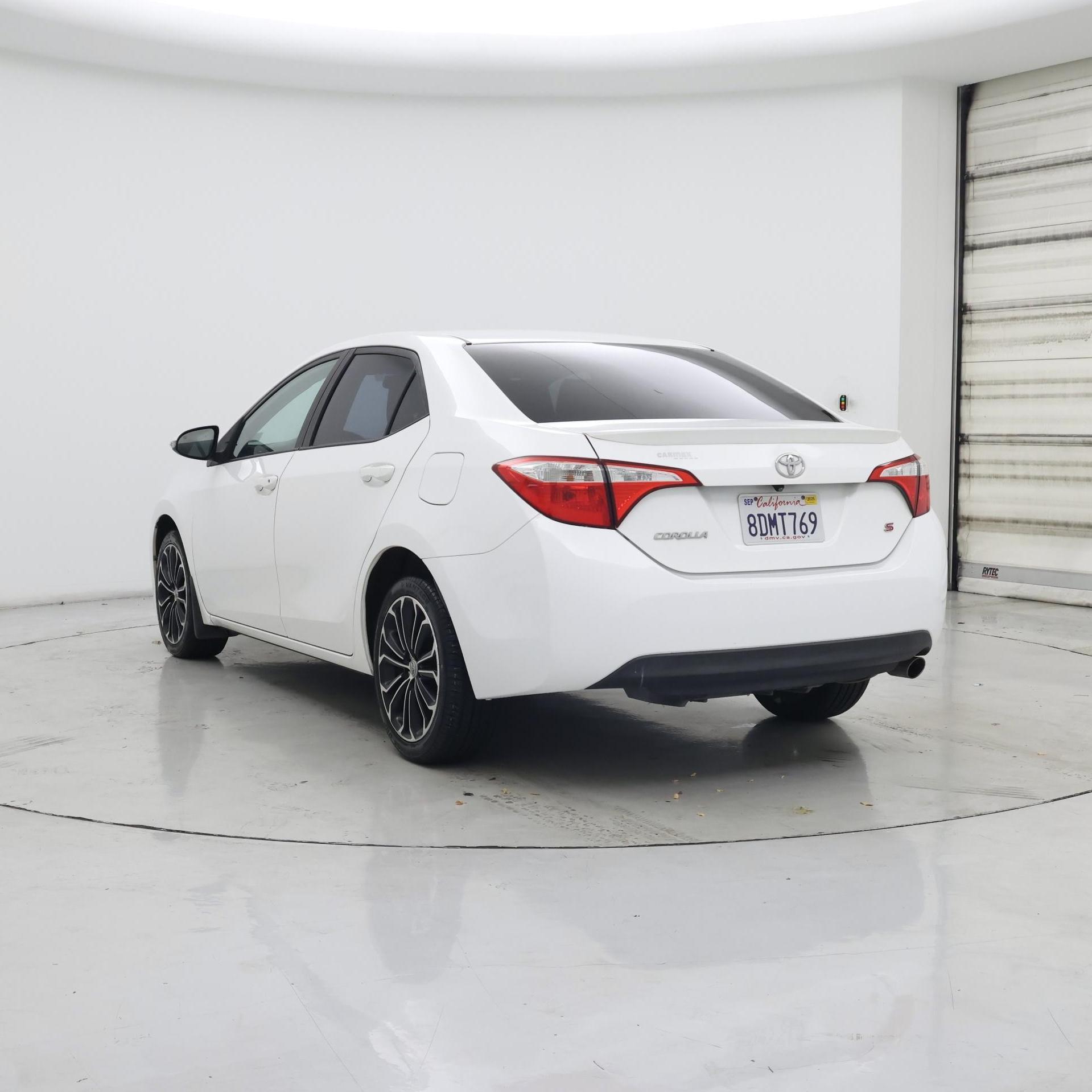Thumbnail: 2014 Toyota Corolla - 2