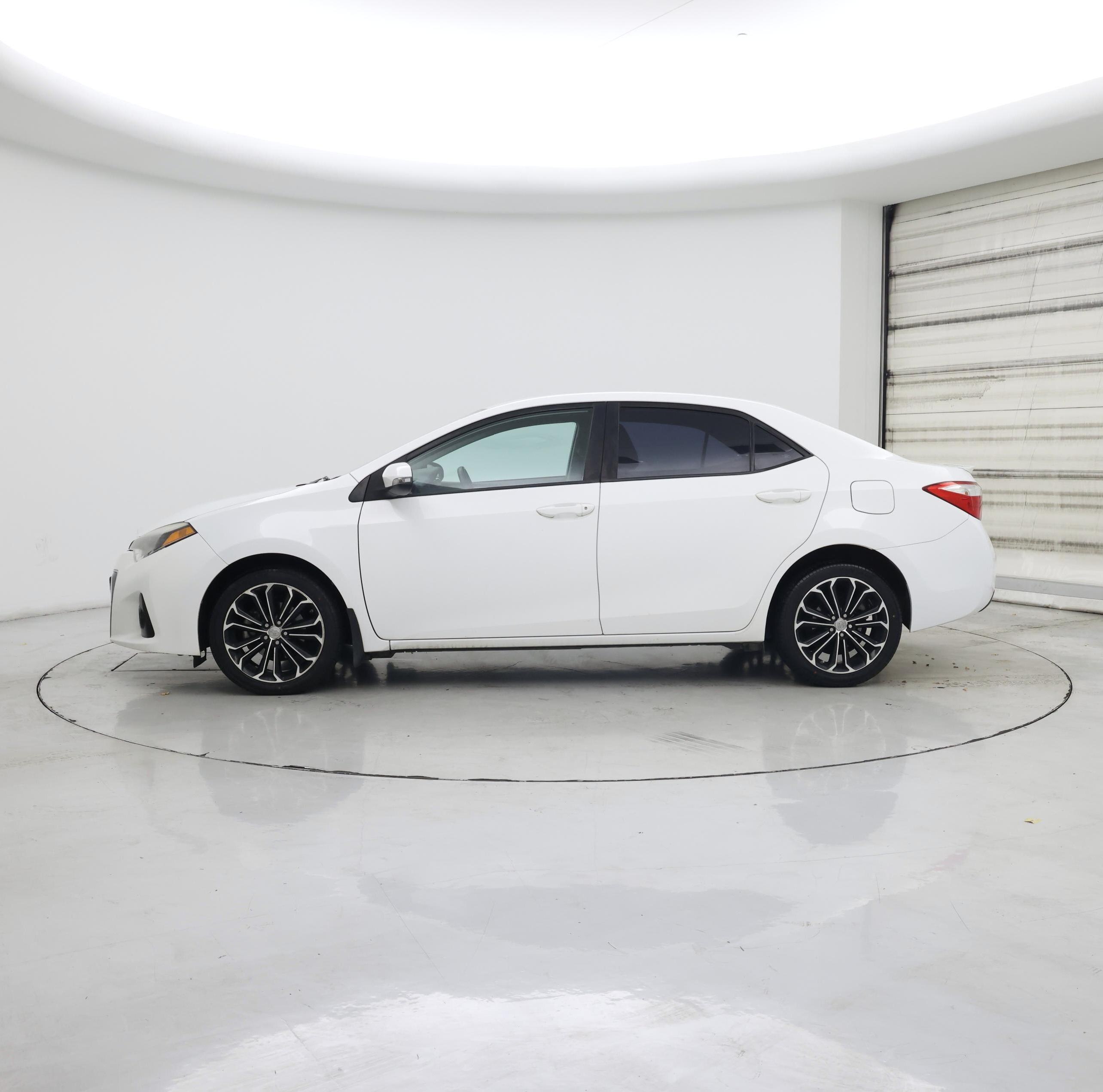 Thumbnail: 2014 Toyota Corolla - 3