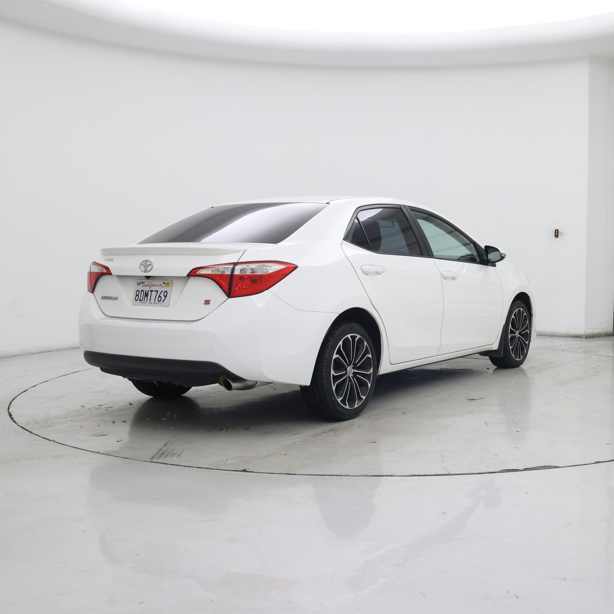 Thumbnail: 2014 Toyota Corolla - 8