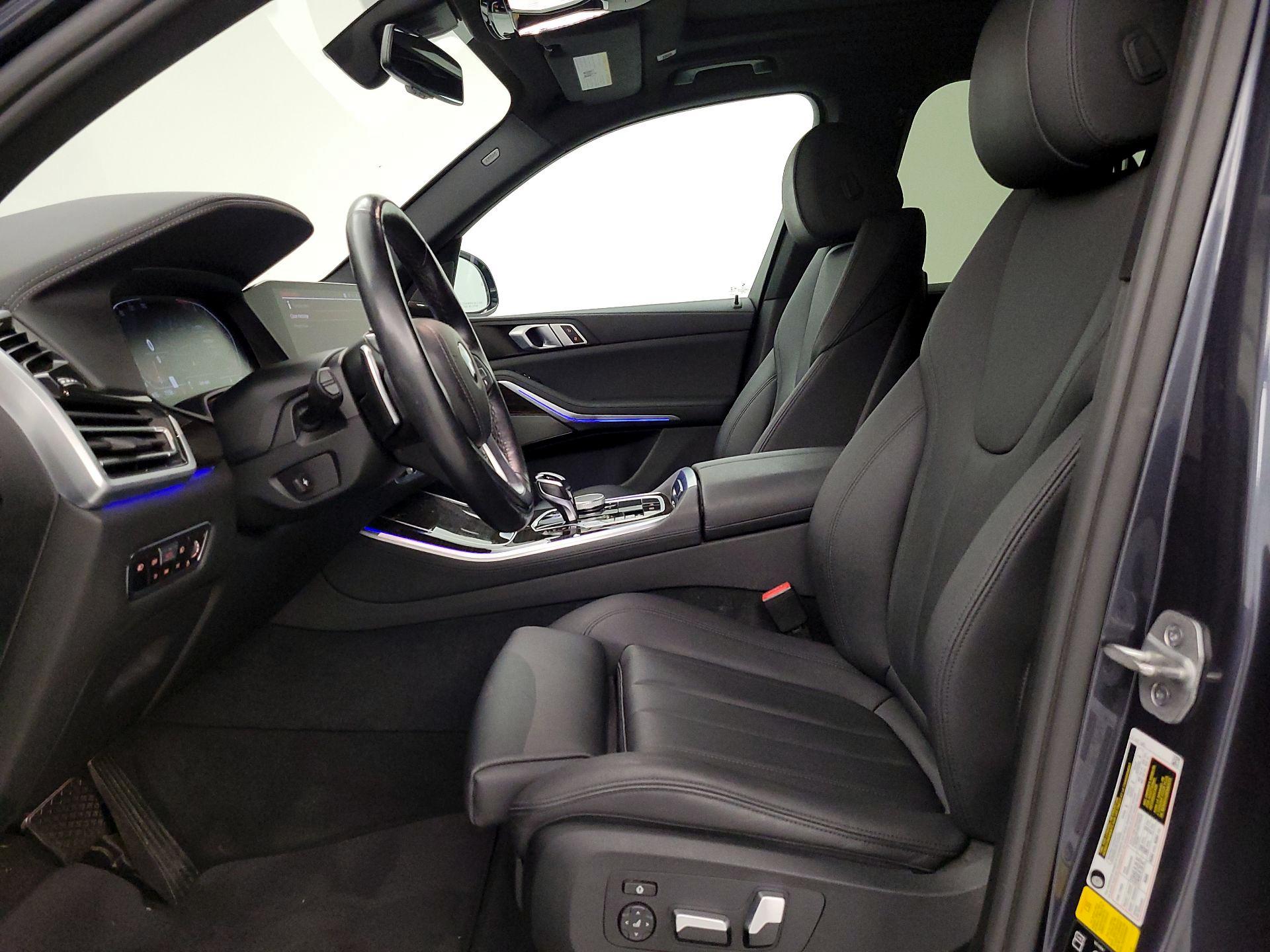 Thumbnail: 2021 BMW X5 - 11