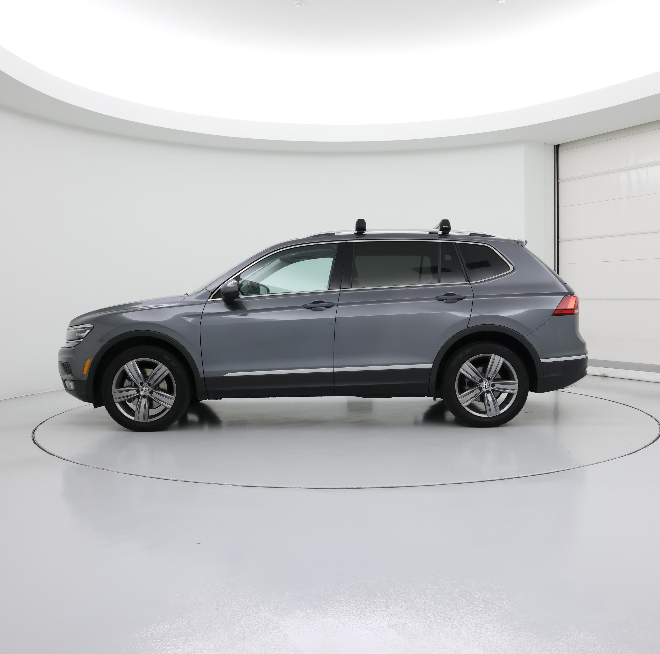 Thumbnail: 2019 Volkswagen Tiguan - 3