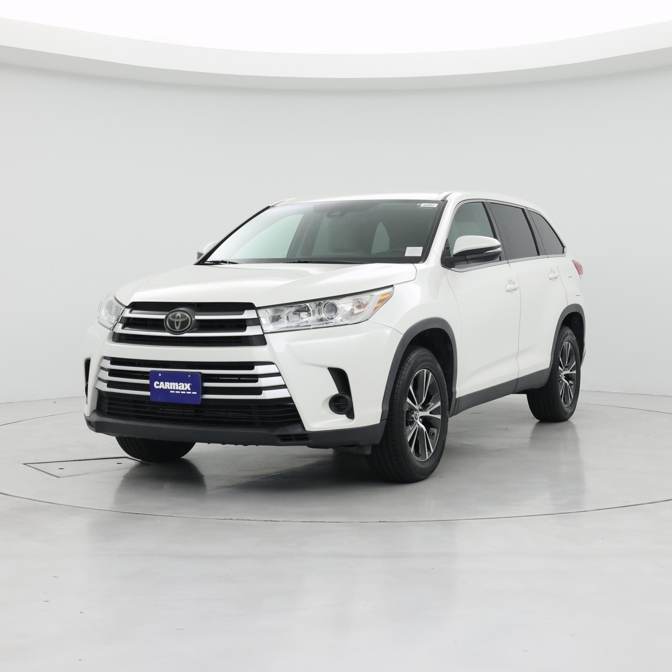 Thumbnail: 2019 Toyota Highlander - 4