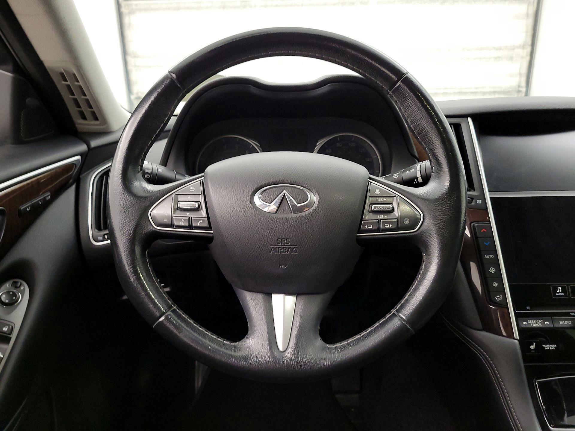 Thumbnail: 2015 INFINITI Q50 - 10