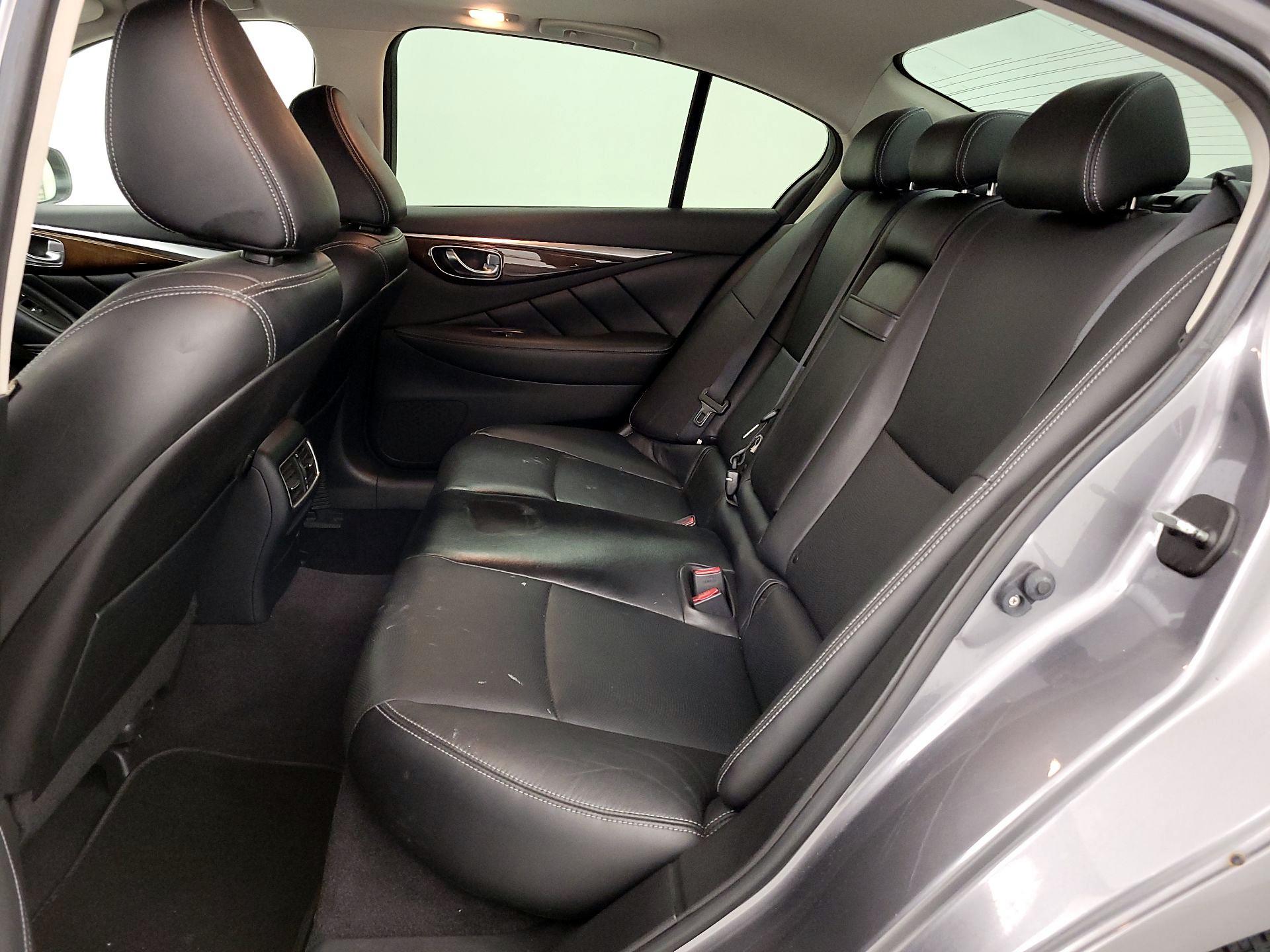 Thumbnail: 2015 INFINITI Q50 - 18