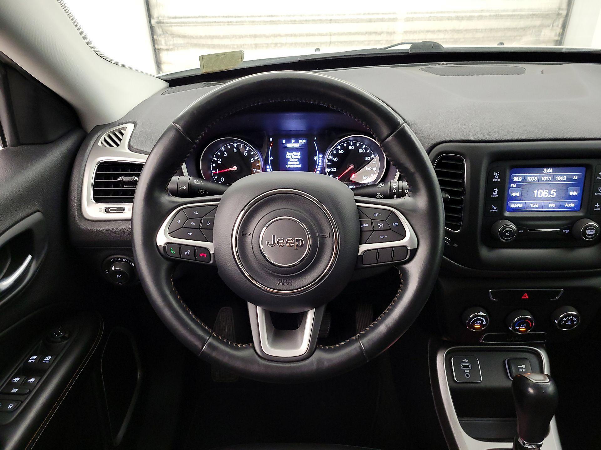 Thumbnail: 2018 Jeep Compass - 10