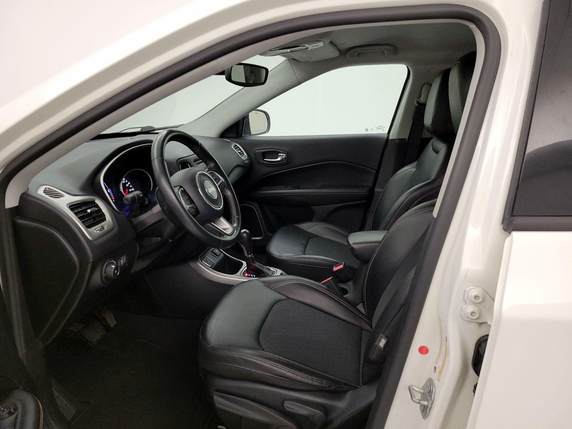 Thumbnail: 2018 Jeep Compass - 11