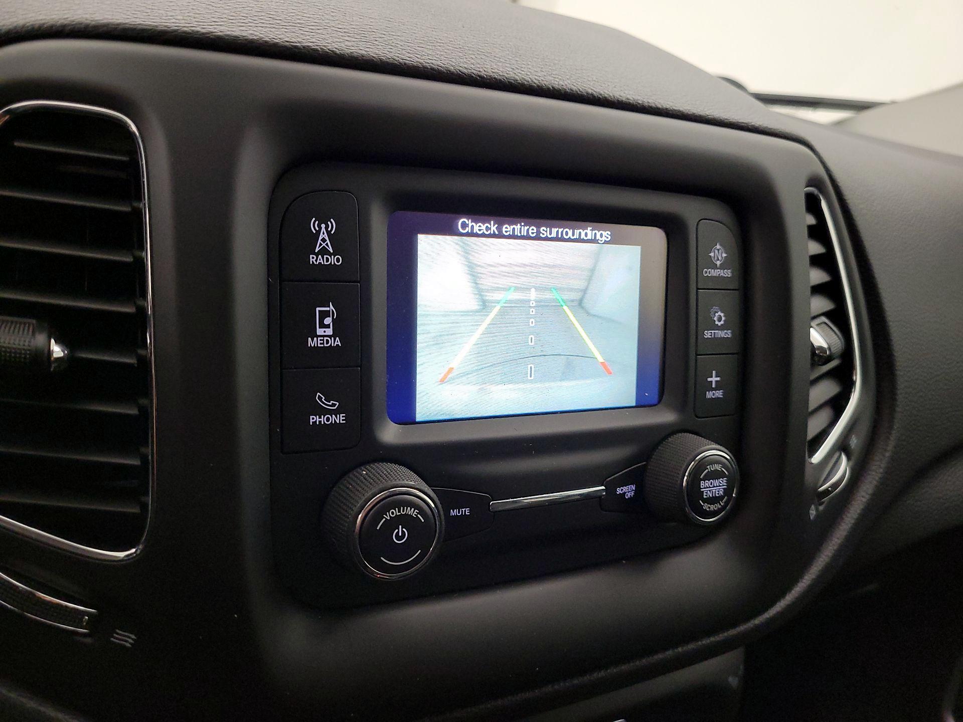 Thumbnail: 2018 Jeep Compass - 14