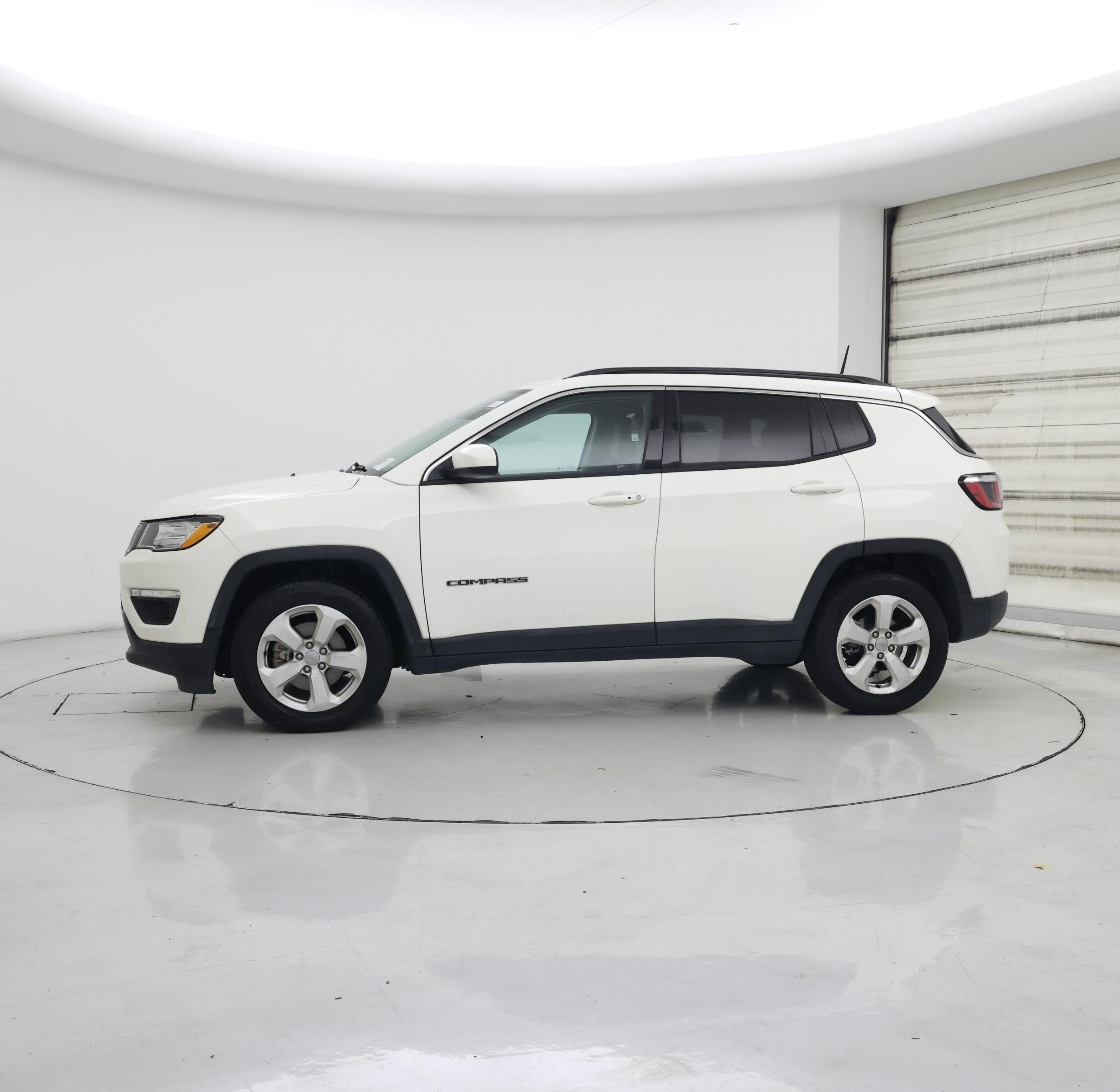 Thumbnail: 2018 Jeep Compass - 3