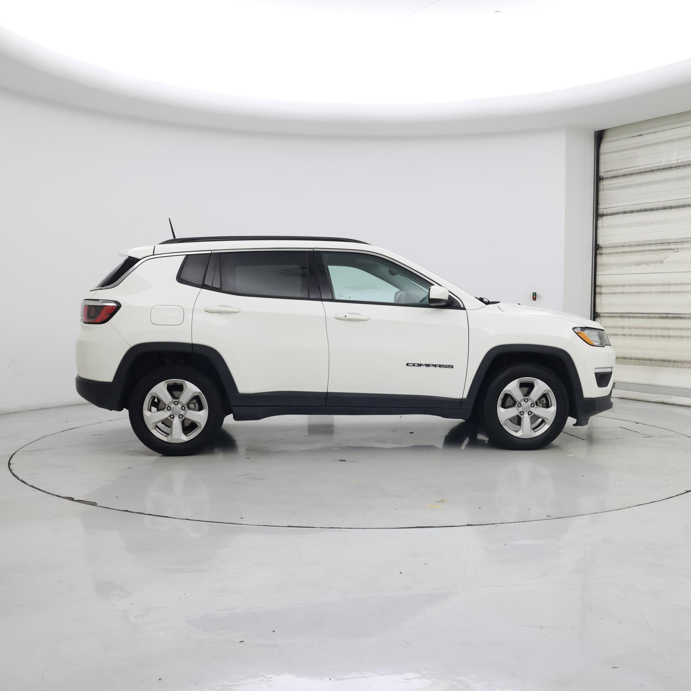 Thumbnail: 2018 Jeep Compass - 7
