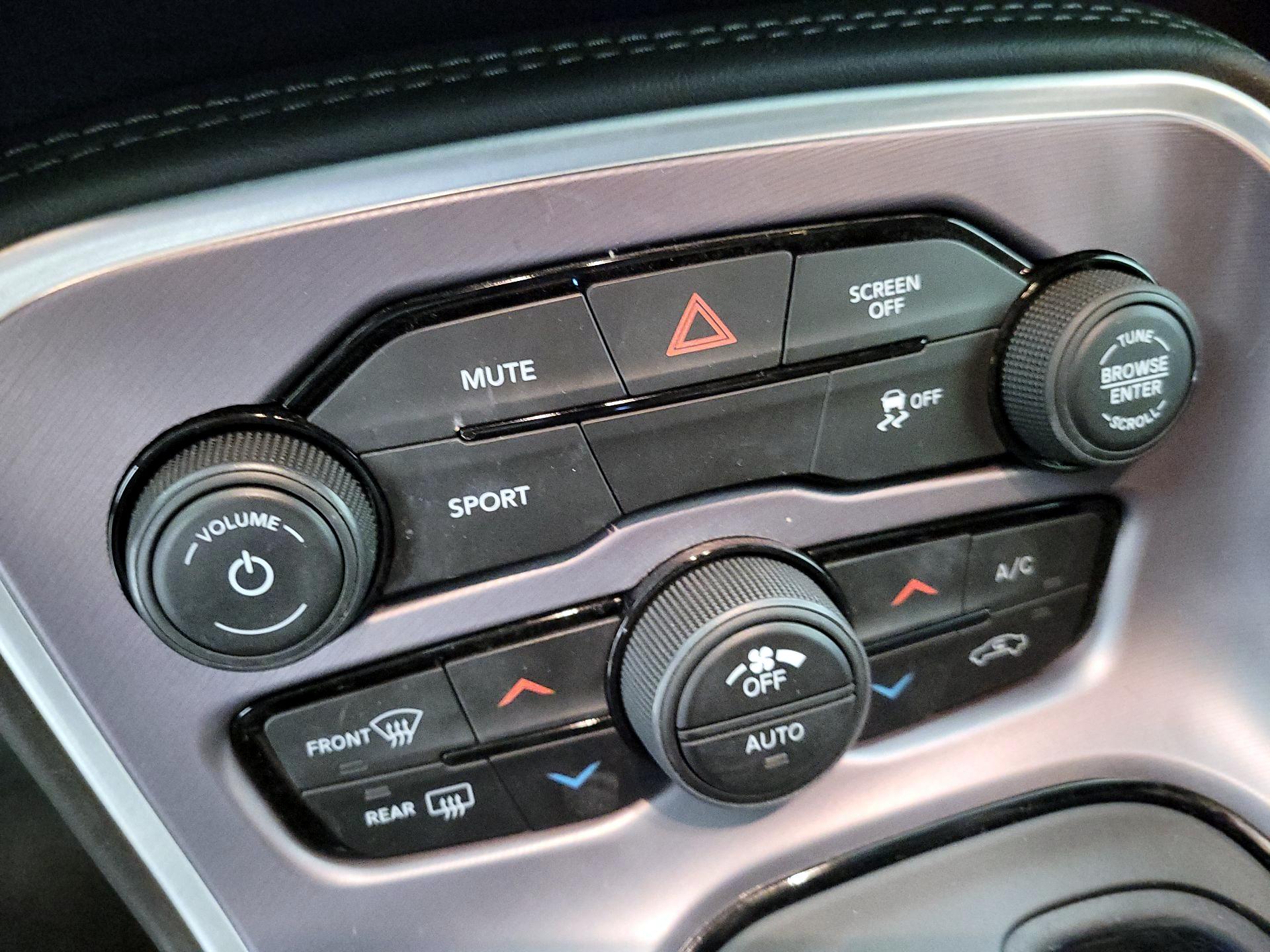 Thumbnail: 2019 Dodge Challenger - 16