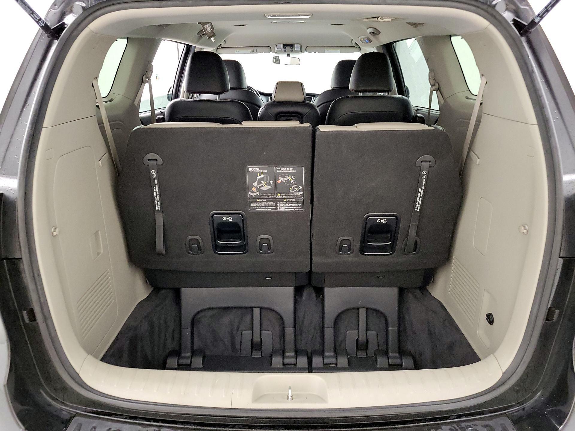 Thumbnail: 2019 Kia Sedona - 19