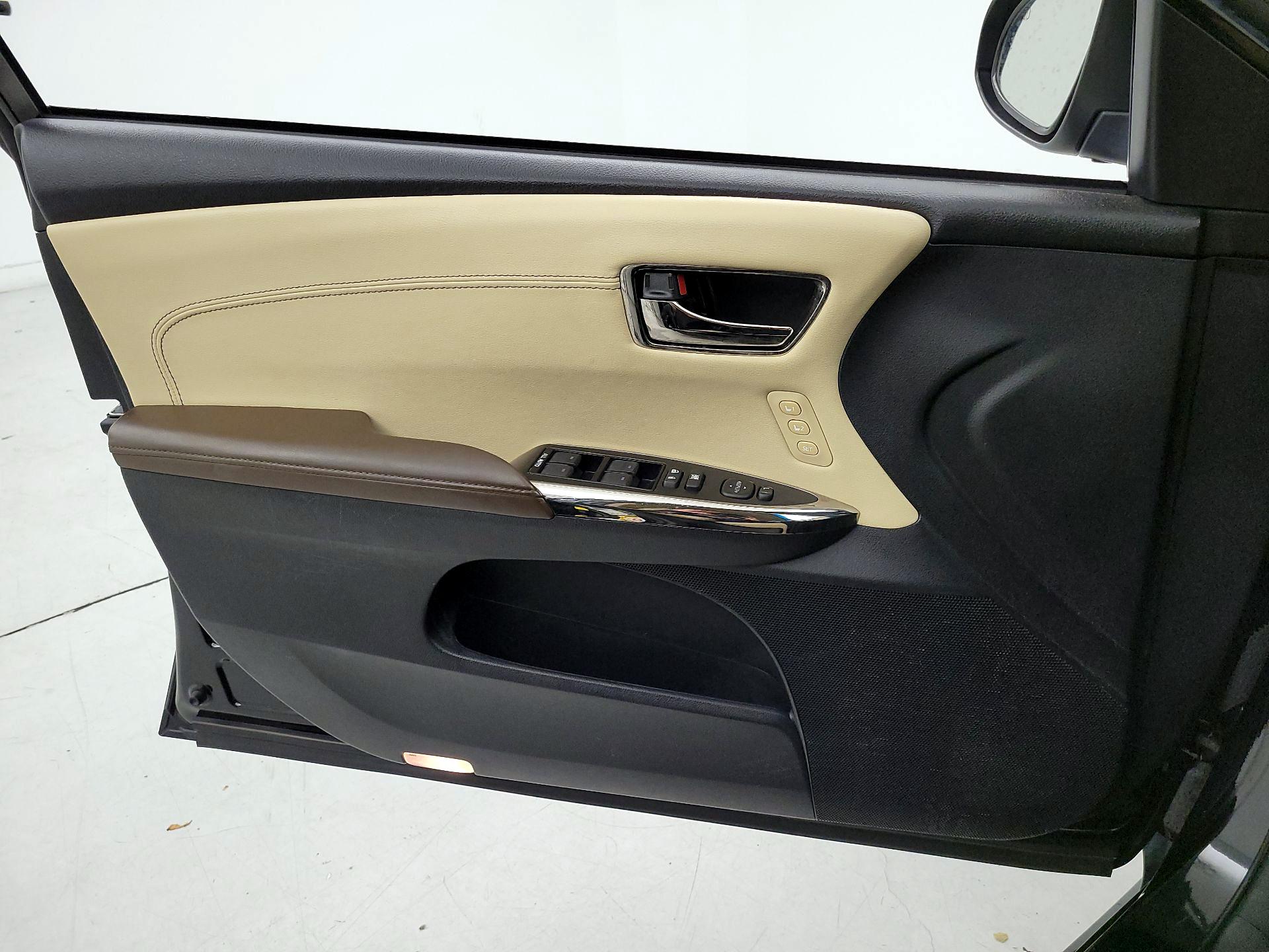 Thumbnail: 2014 Toyota Avalon - 12