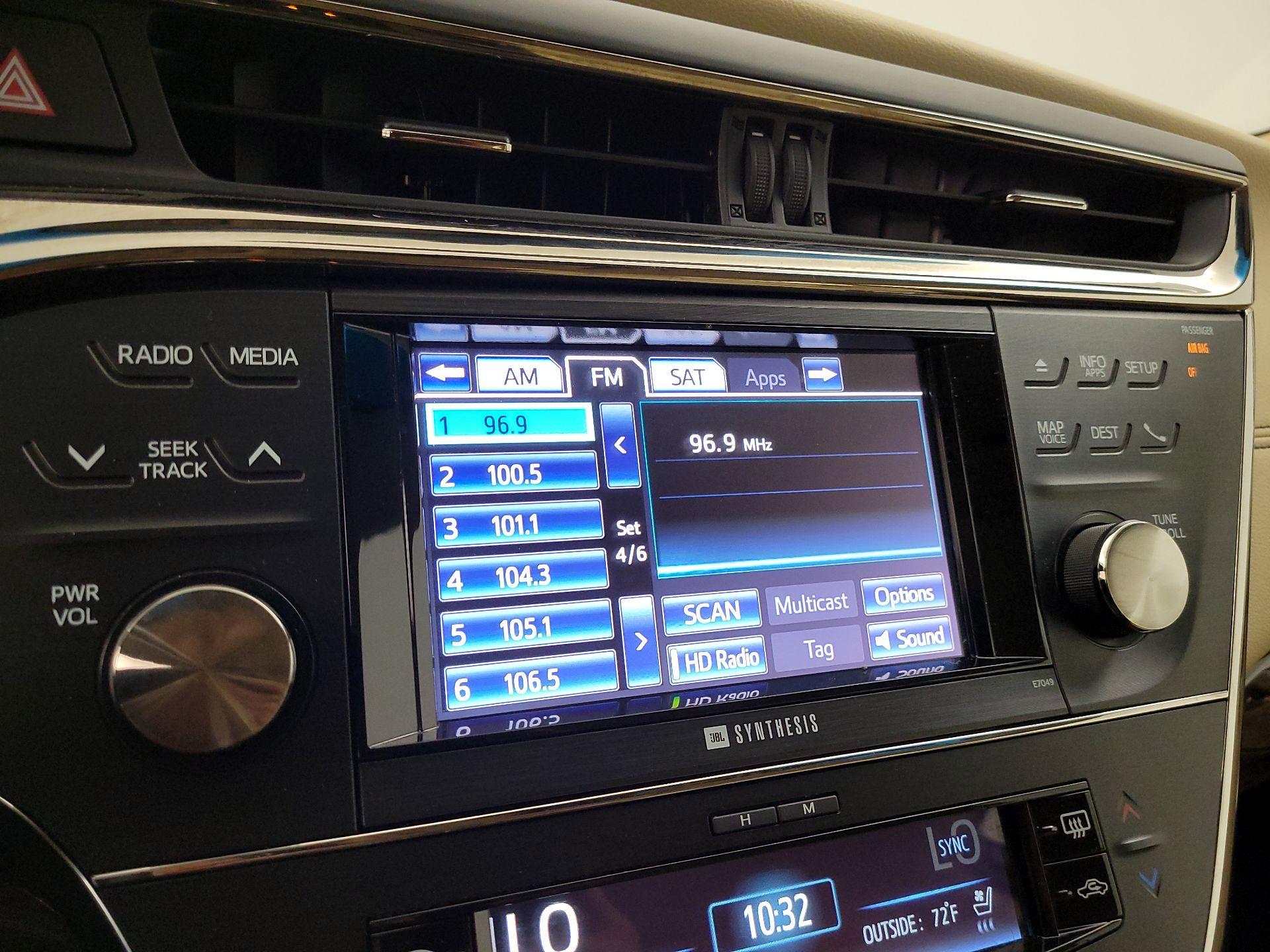 Thumbnail: 2014 Toyota Avalon - 16