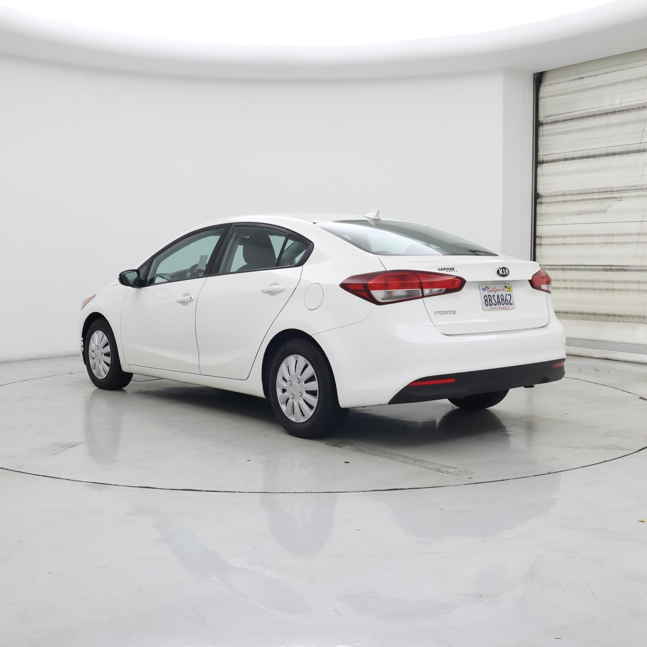 Thumbnail: 2017 Kia Forte - 2