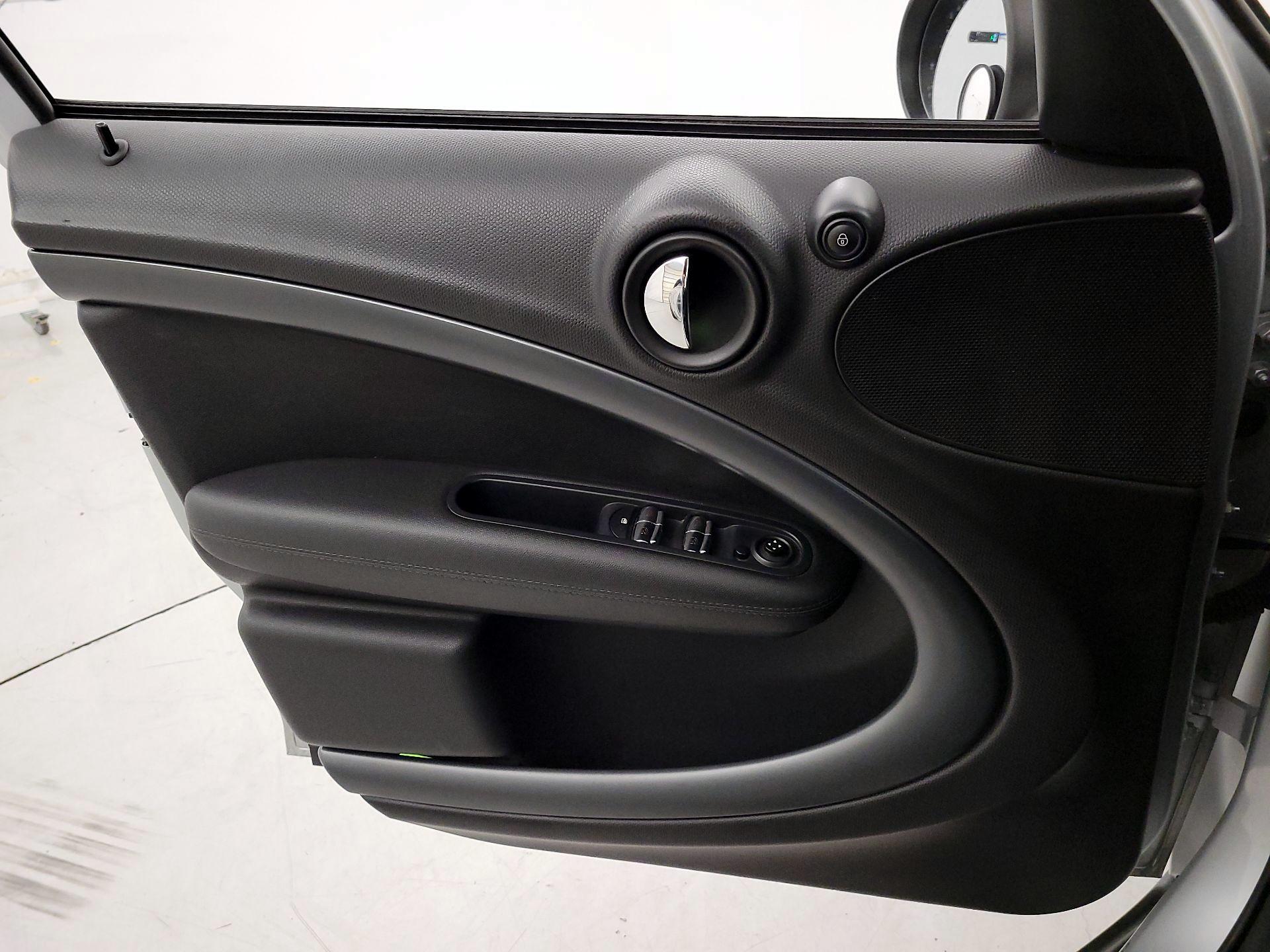 Thumbnail: 2016 MINI Cooper Countryman - 12