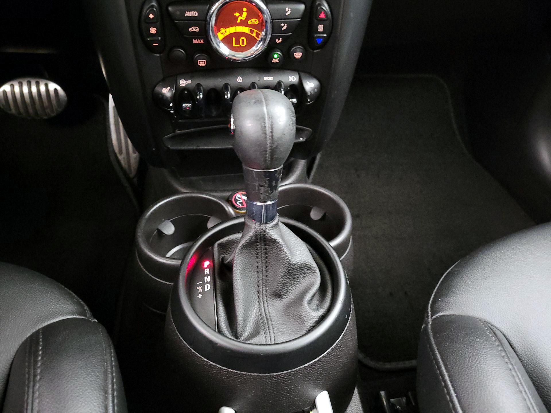 Thumbnail: 2016 MINI Cooper Countryman - 15
