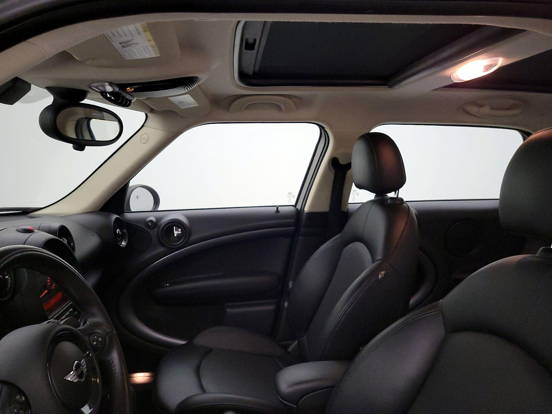 Thumbnail: 2016 MINI Cooper Countryman - 16
