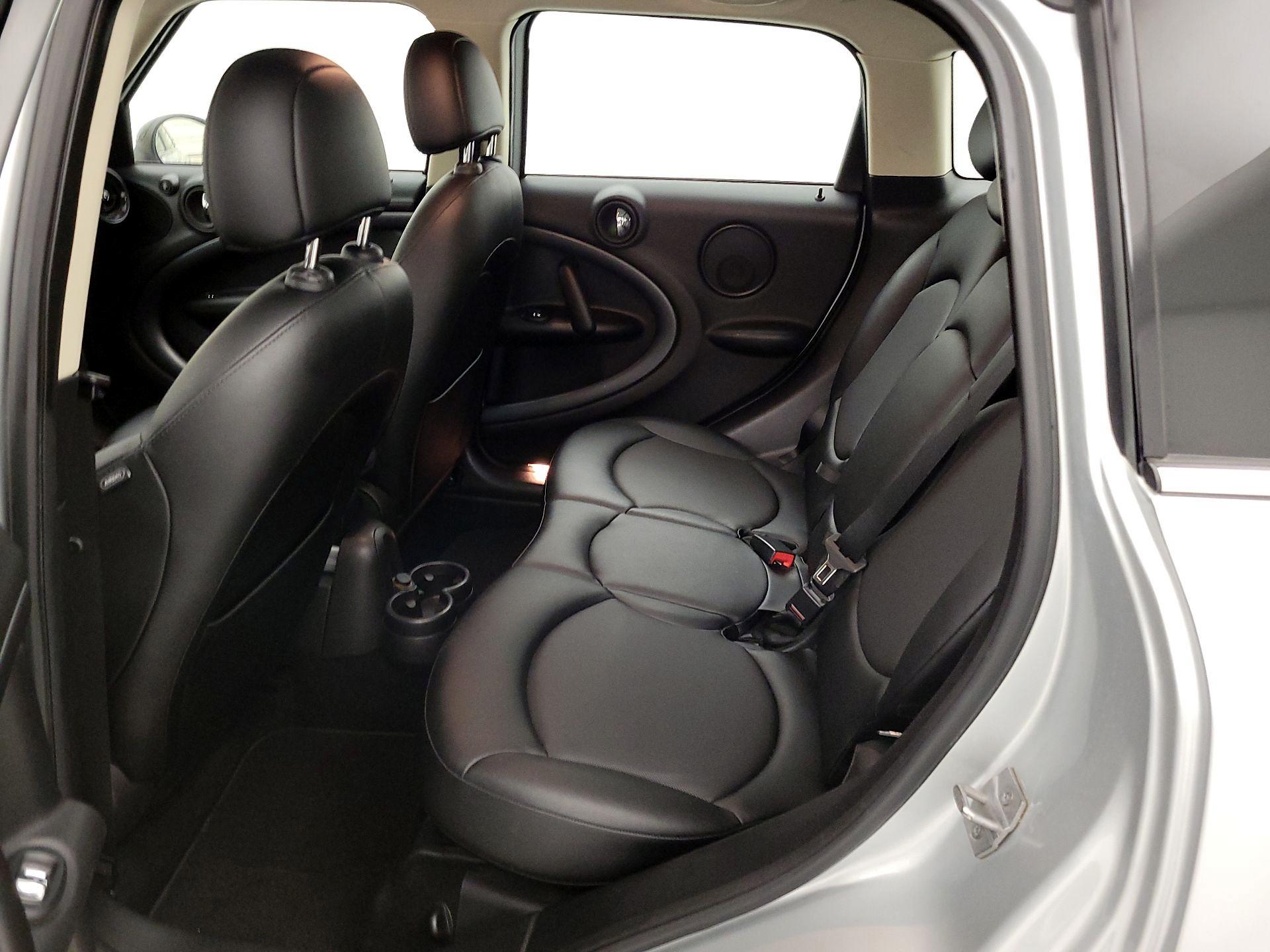 Thumbnail: 2016 MINI Cooper Countryman - 17