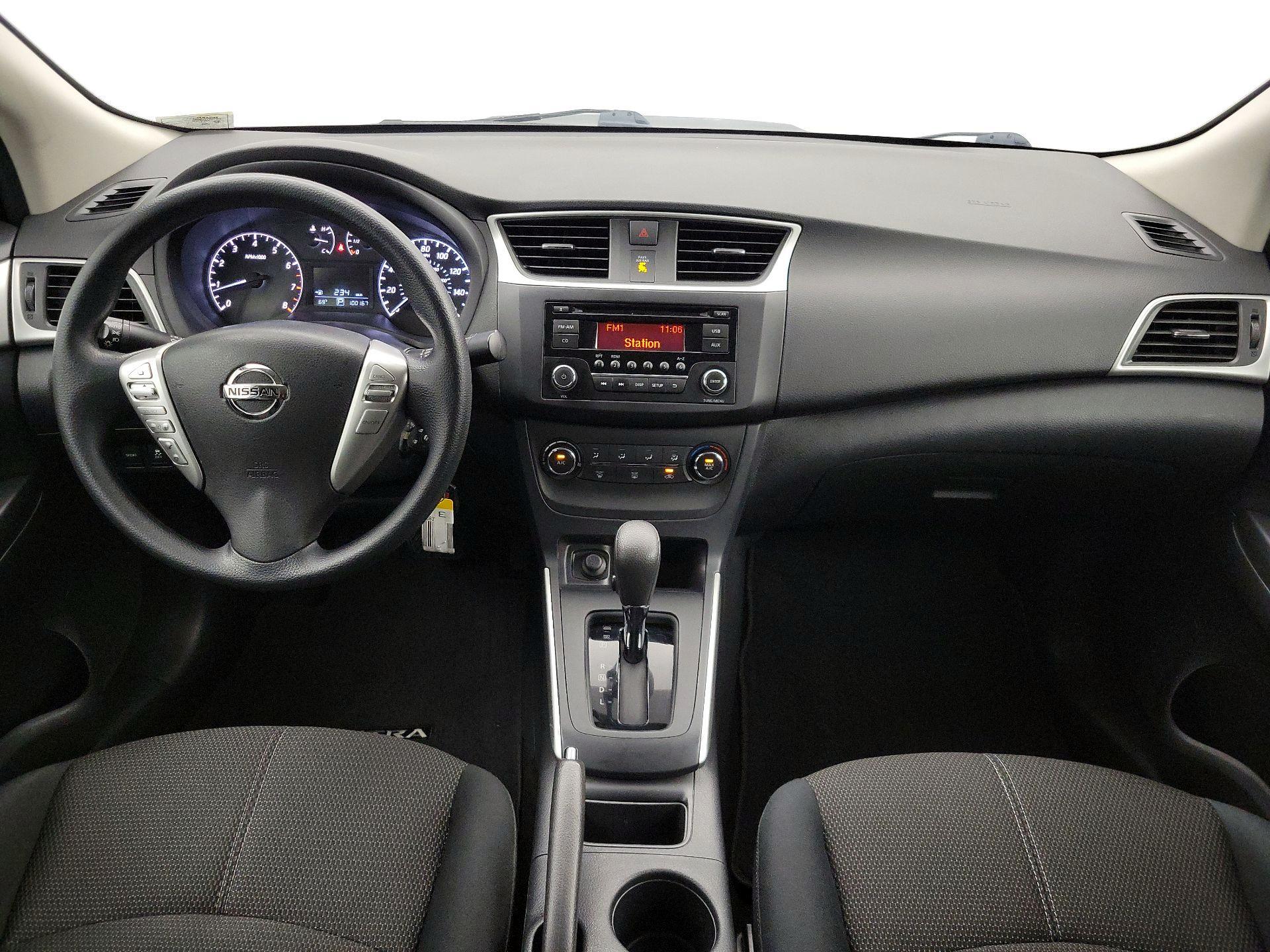 Thumbnail: 2016 Nissan Sentra - 9