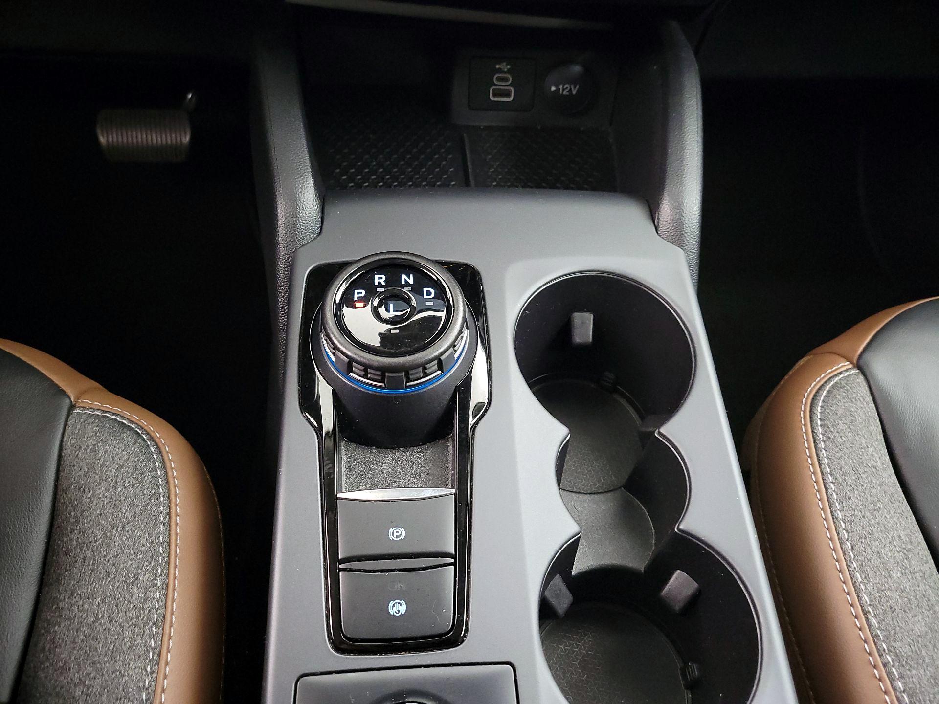 Thumbnail: 2023 Ford Bronco Sport - 17