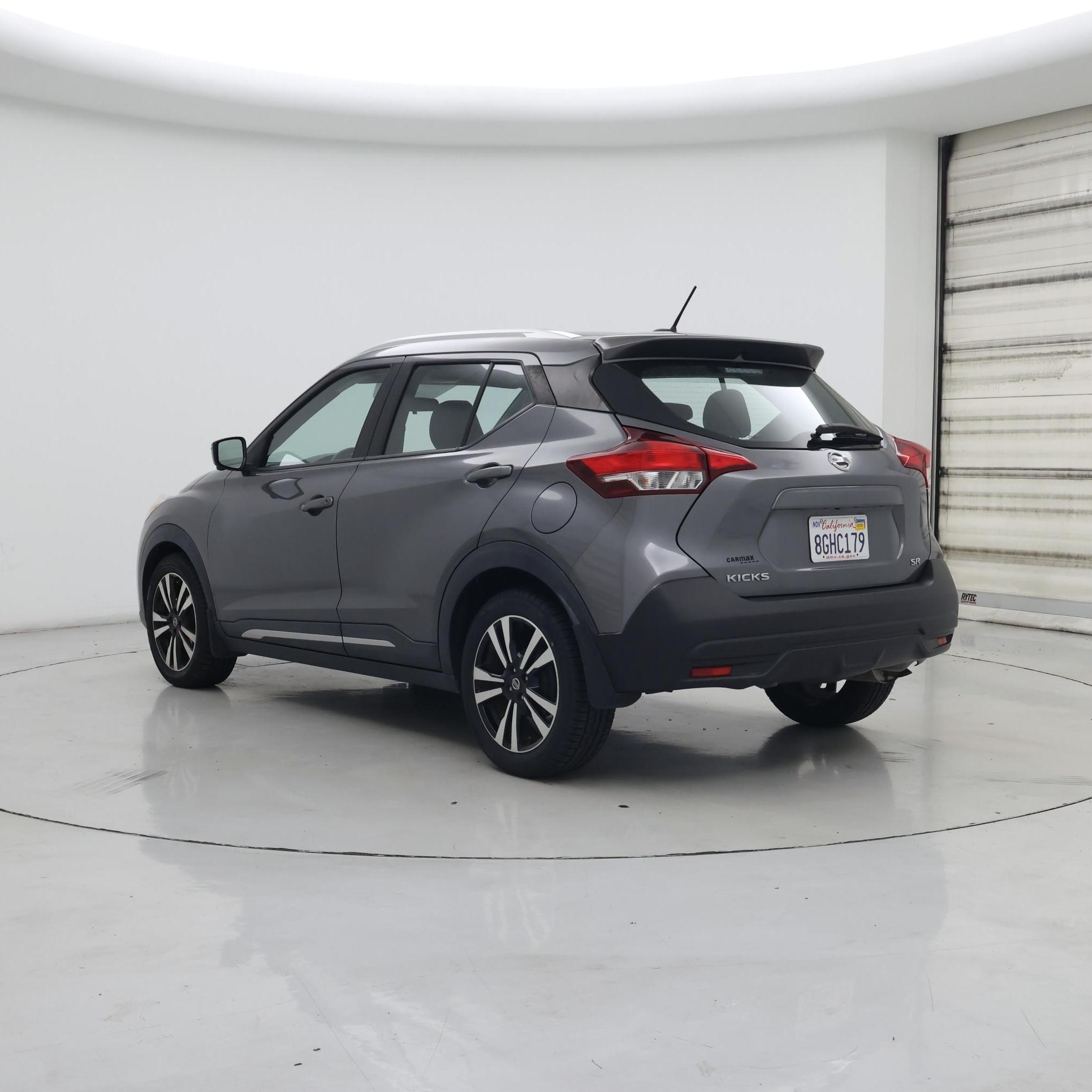 Thumbnail: 2018 Nissan Kicks - 2