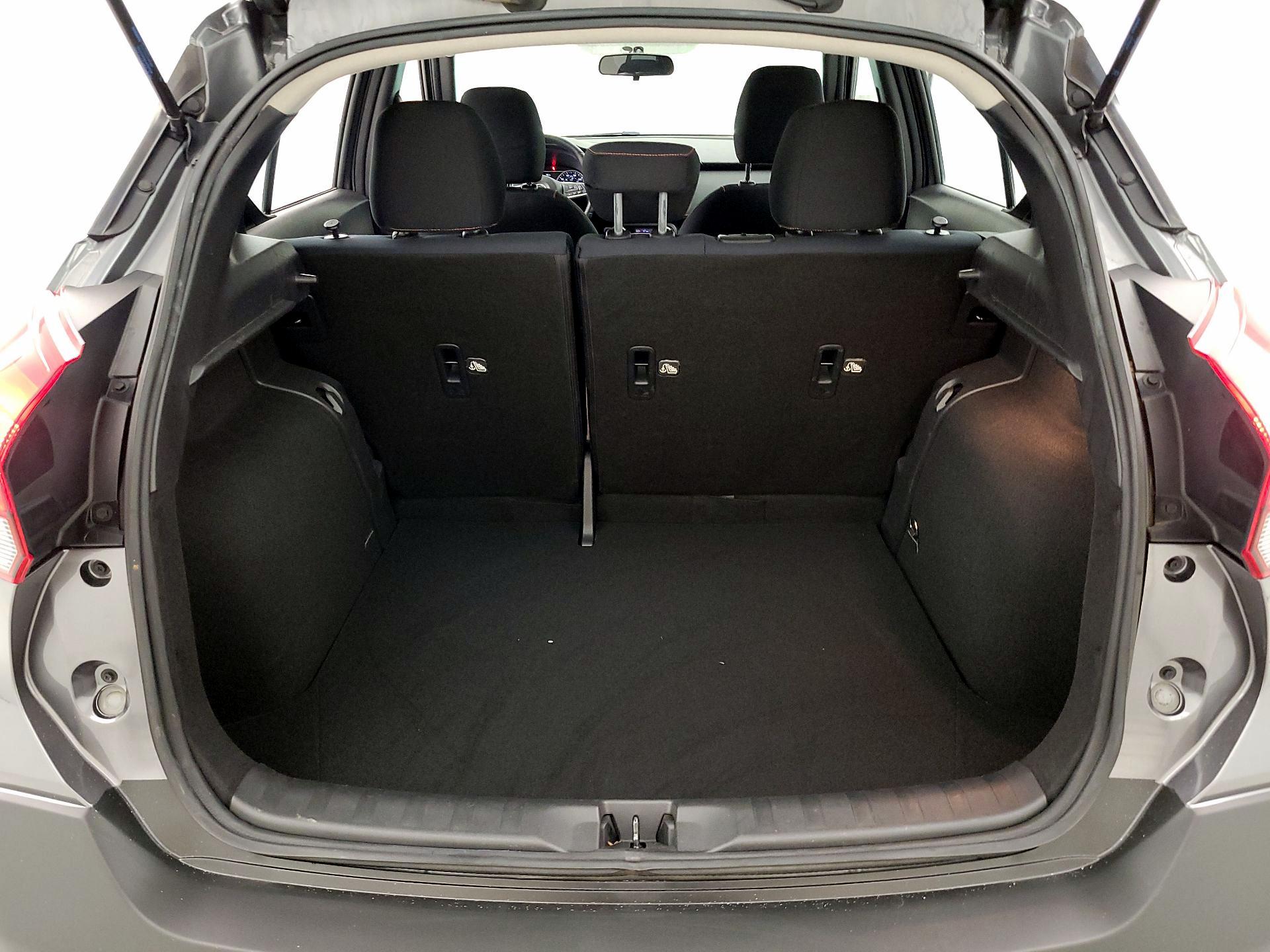 Thumbnail: 2018 Nissan Kicks - 20