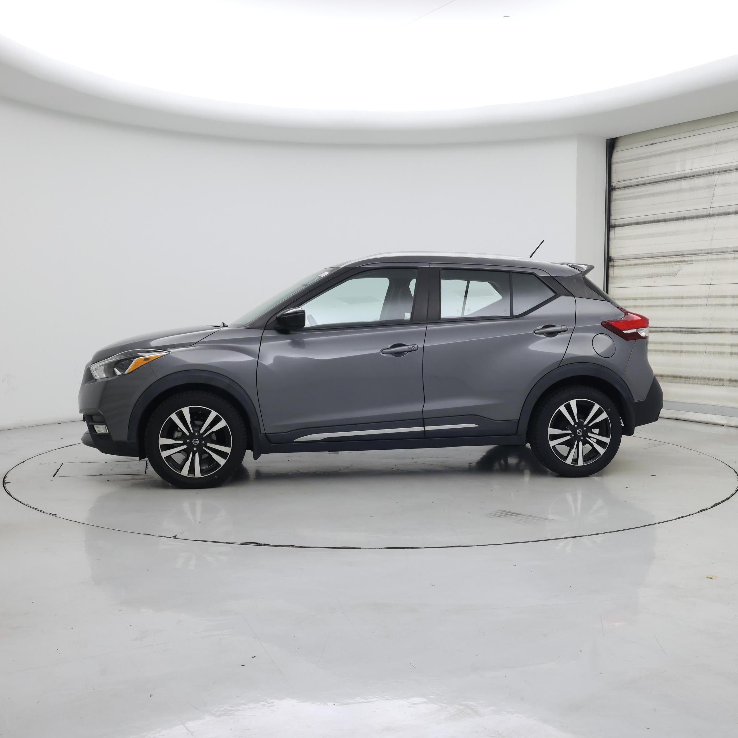 Thumbnail: 2018 Nissan Kicks - 3
