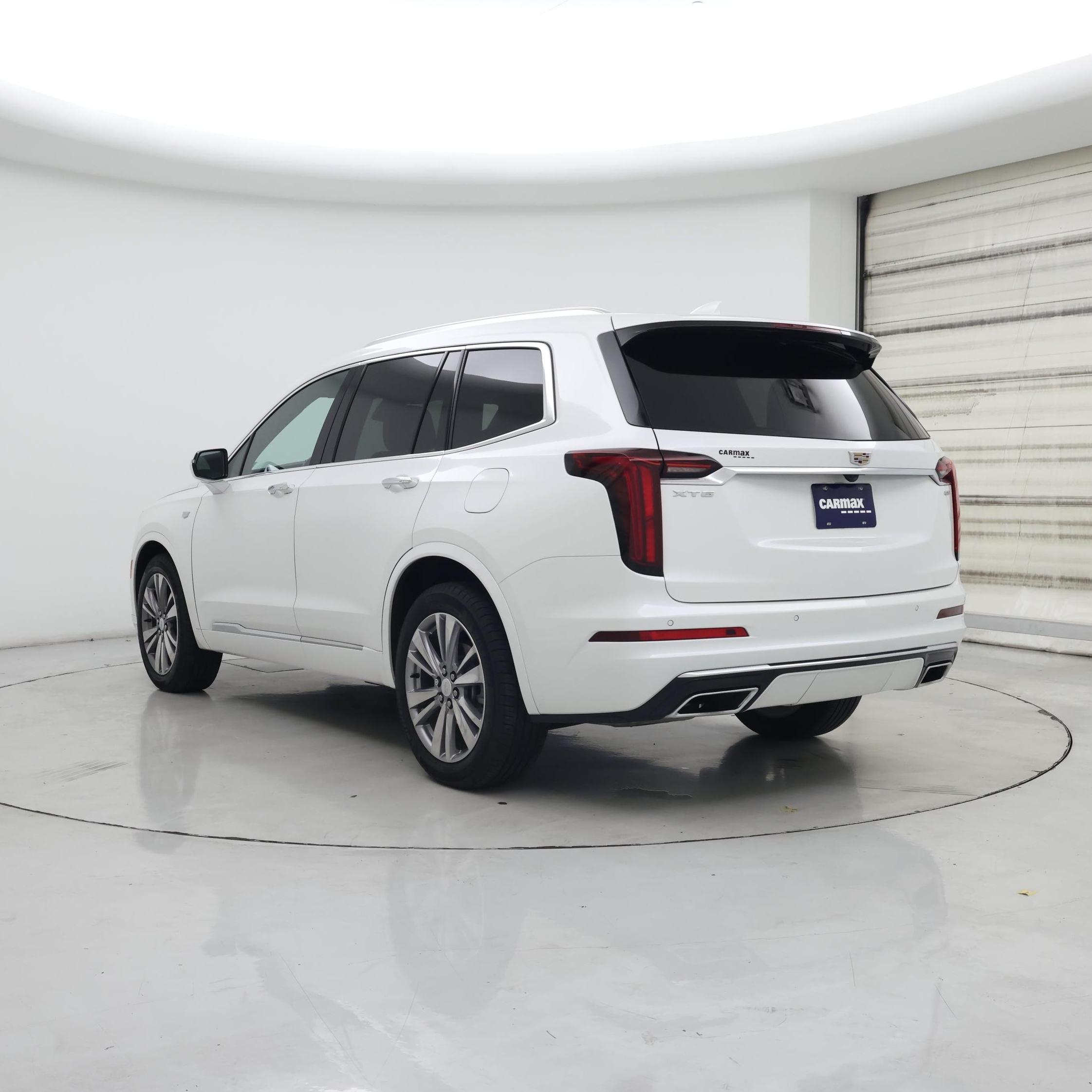 Thumbnail: 2023 Cadillac XT6 - 2