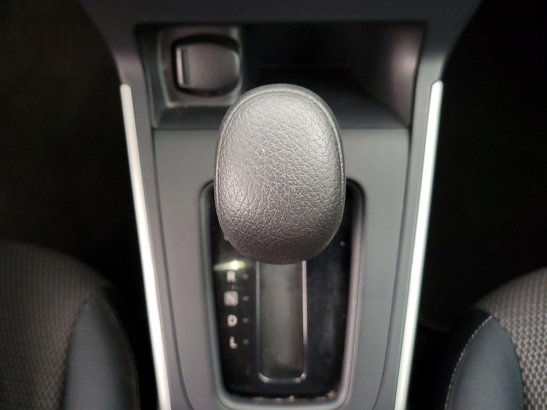 Thumbnail: 2019 Nissan Sentra - 17
