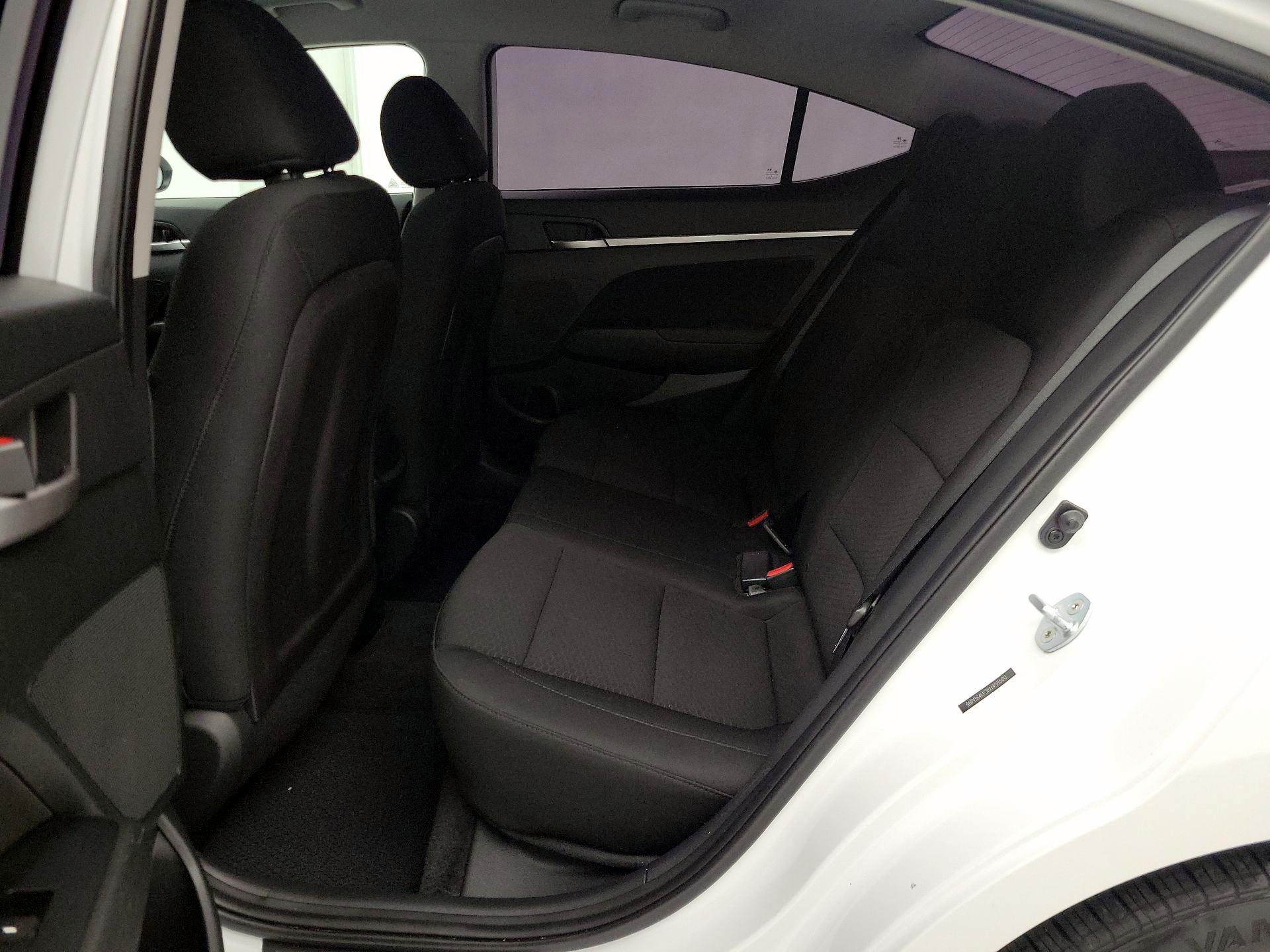 Thumbnail: 2019 Hyundai Elantra - 19