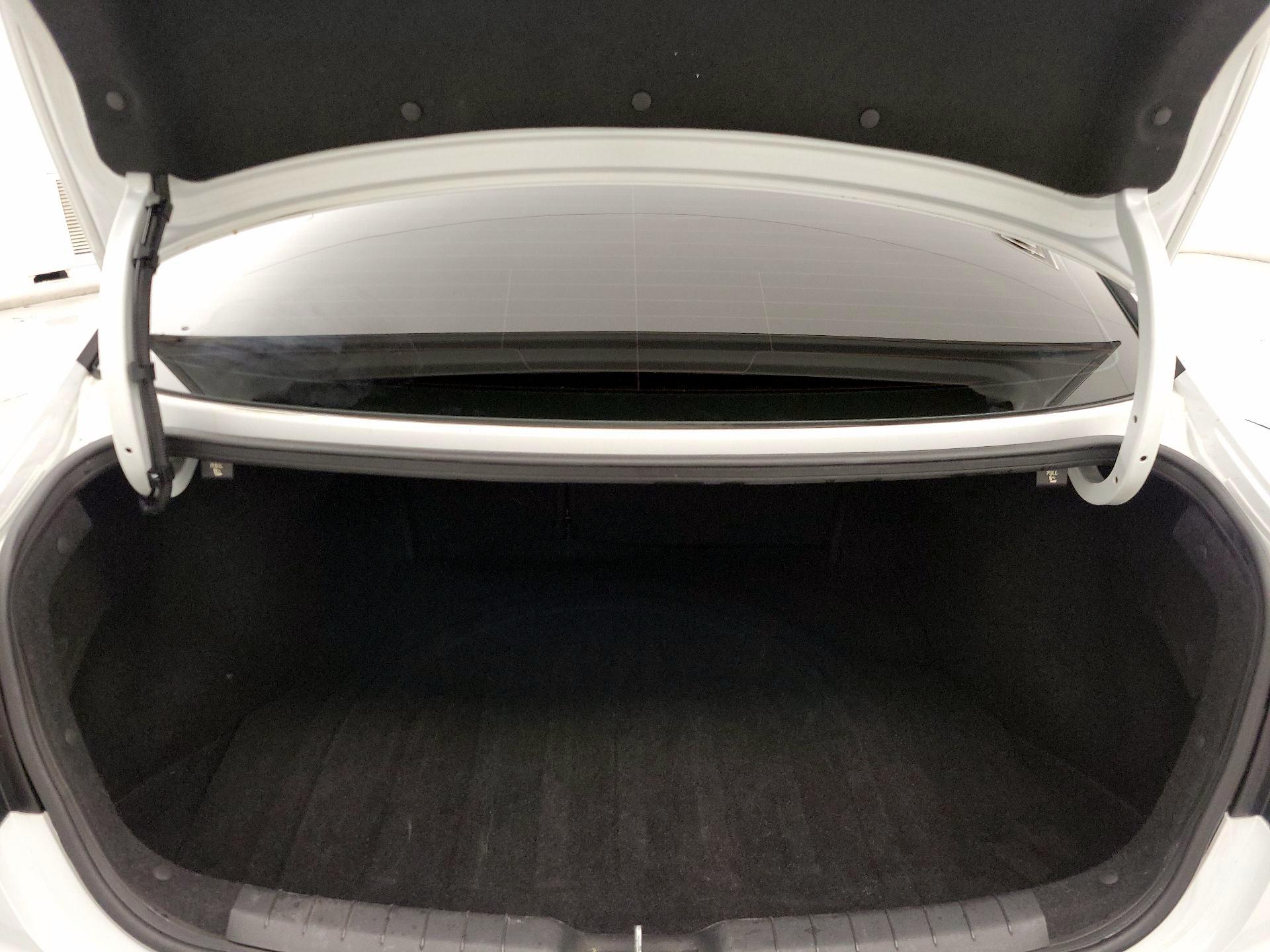 Thumbnail: 2019 Hyundai Elantra - 20