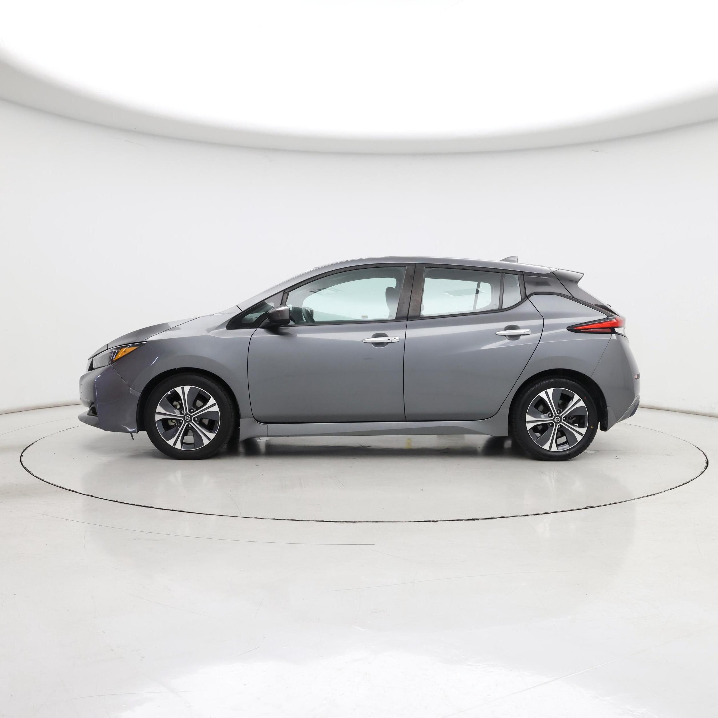 Thumbnail: 2020 Nissan Leaf - 3