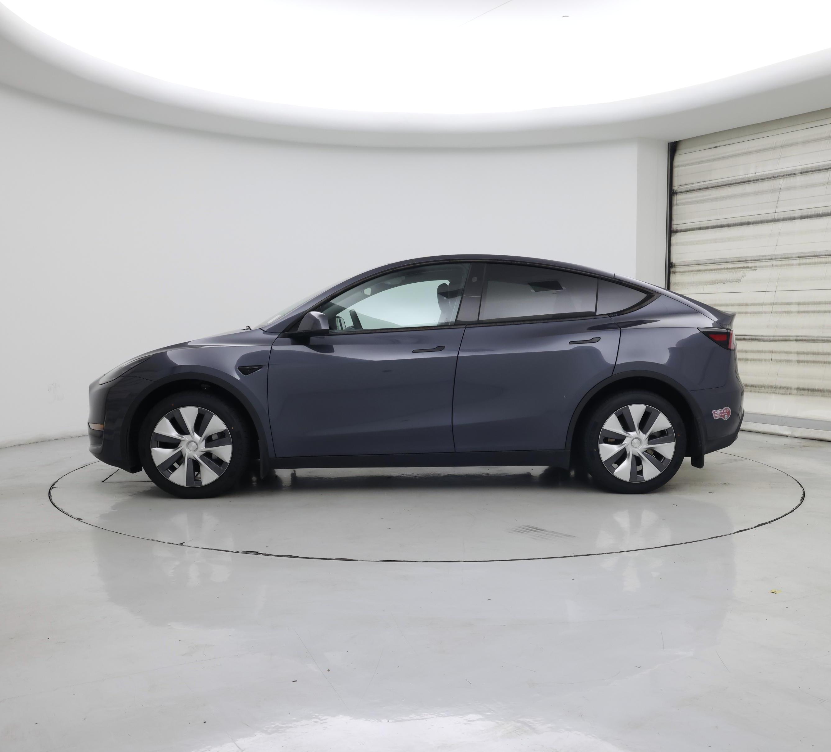 Thumbnail: 2023 Tesla Model Y - 3