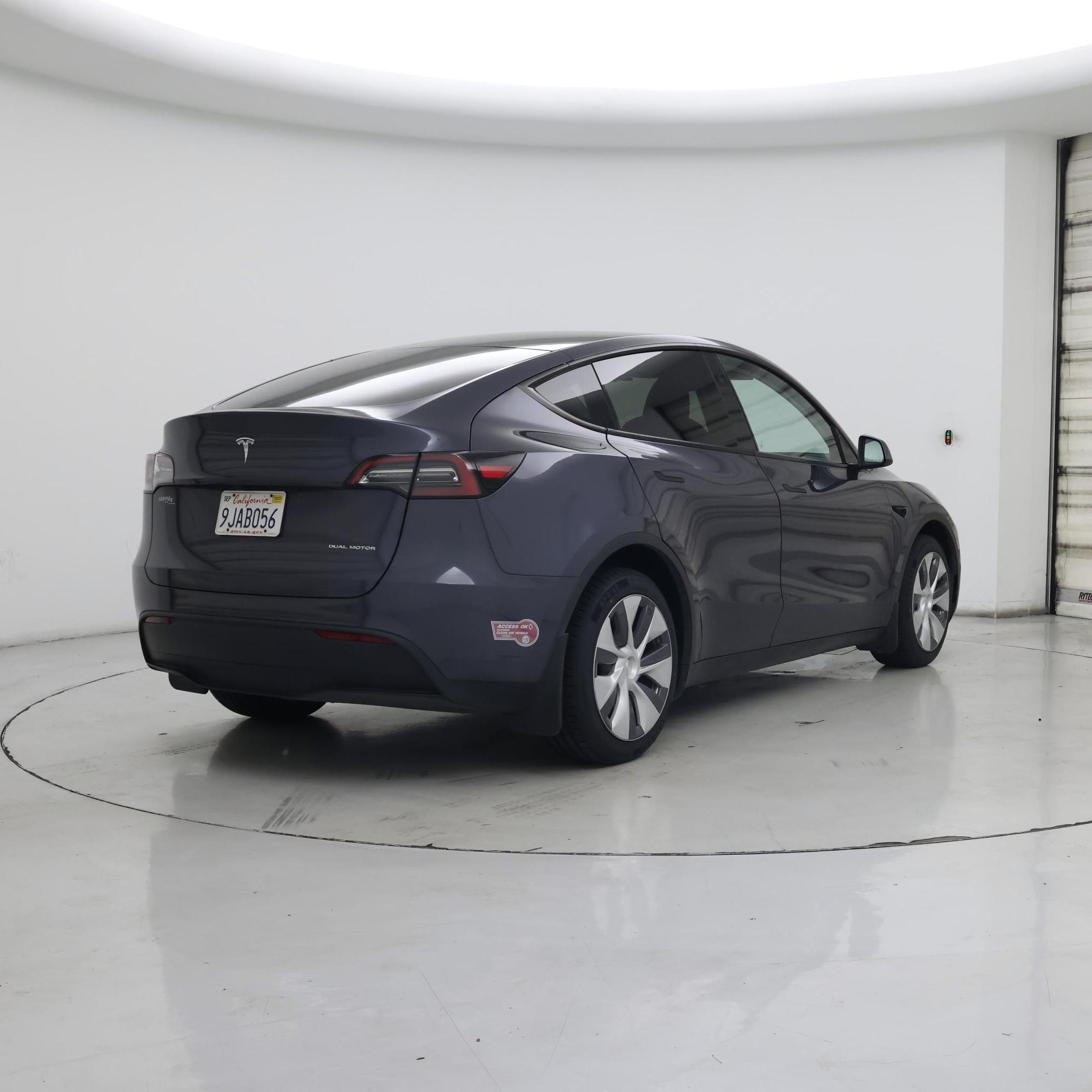 Thumbnail: 2023 Tesla Model Y - 8