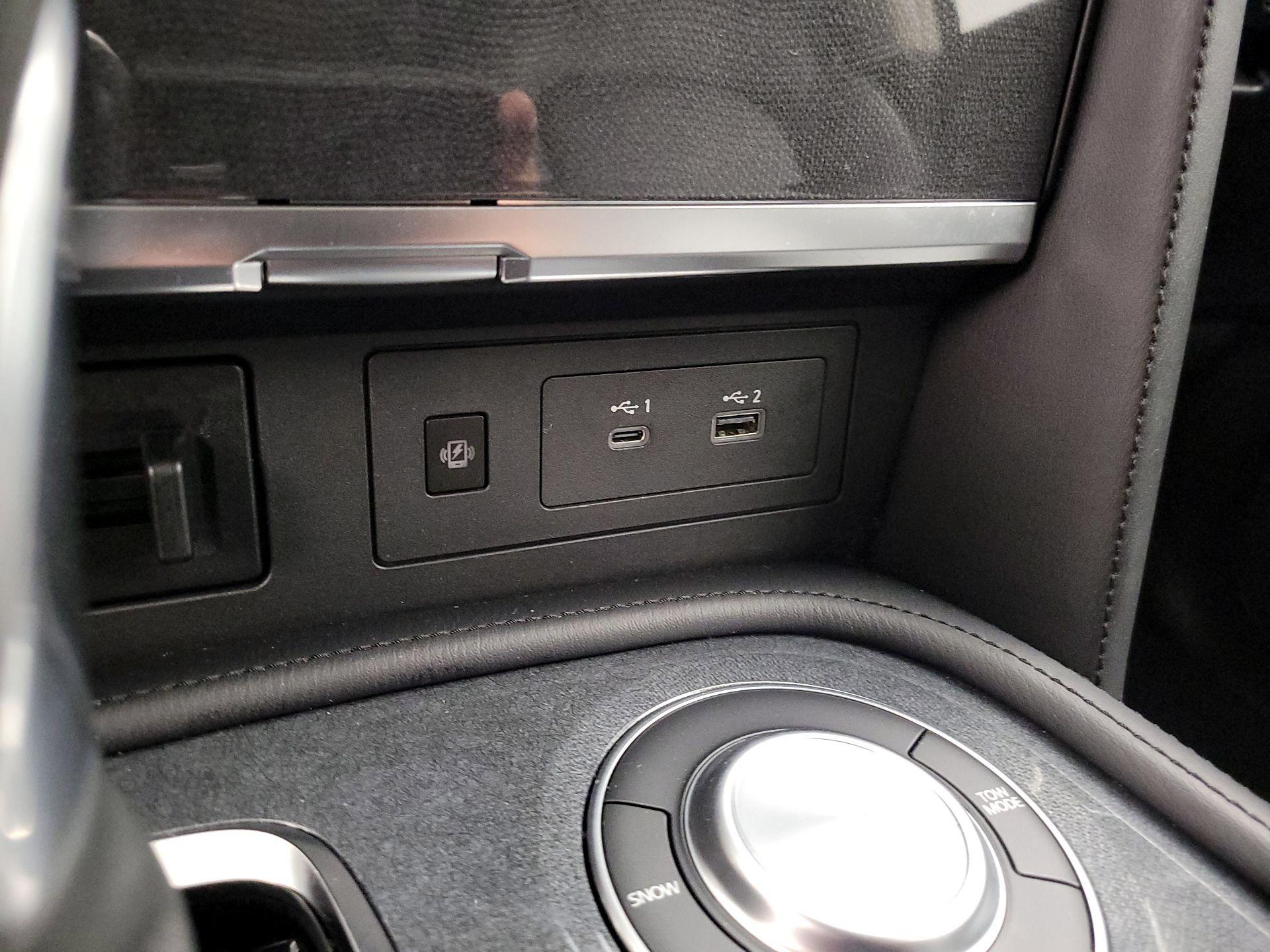 Thumbnail: 2021 Nissan Armada - 18