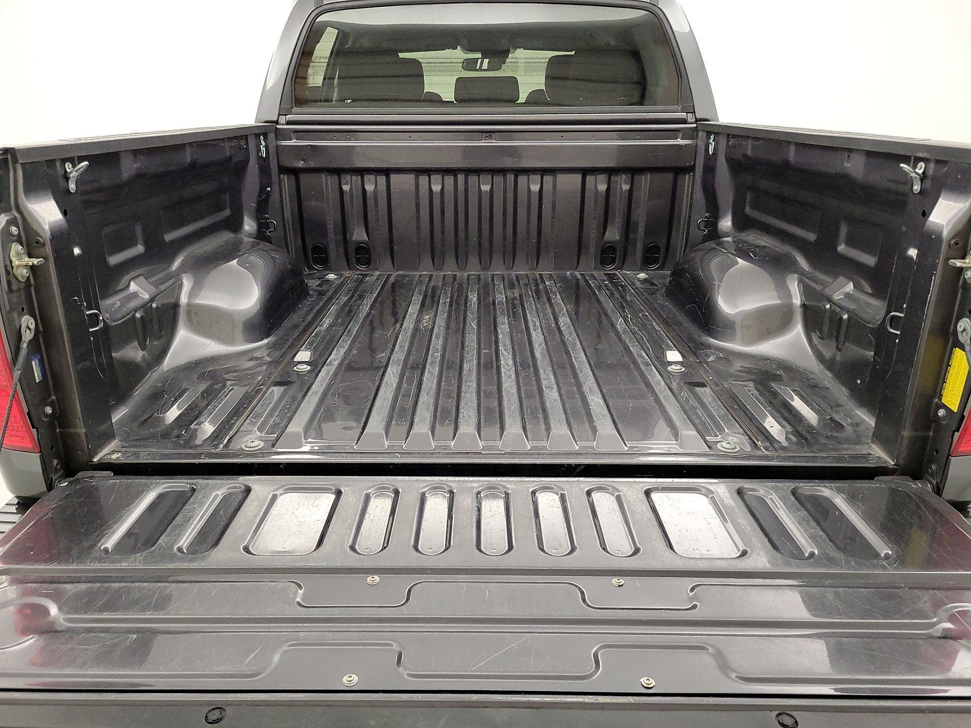Thumbnail: 2019 Toyota Tundra - 19