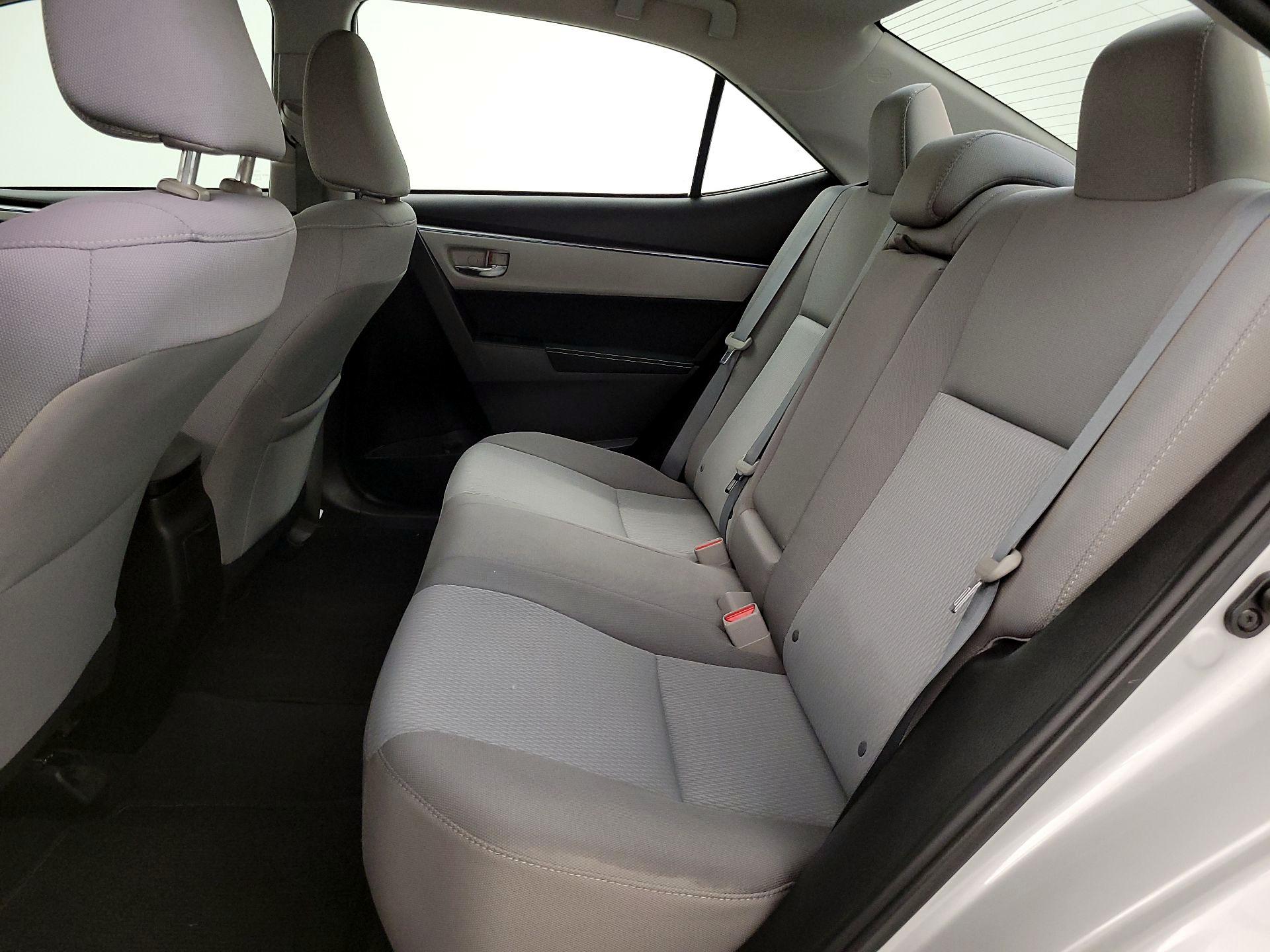 Thumbnail: 2016 Toyota Corolla - 18