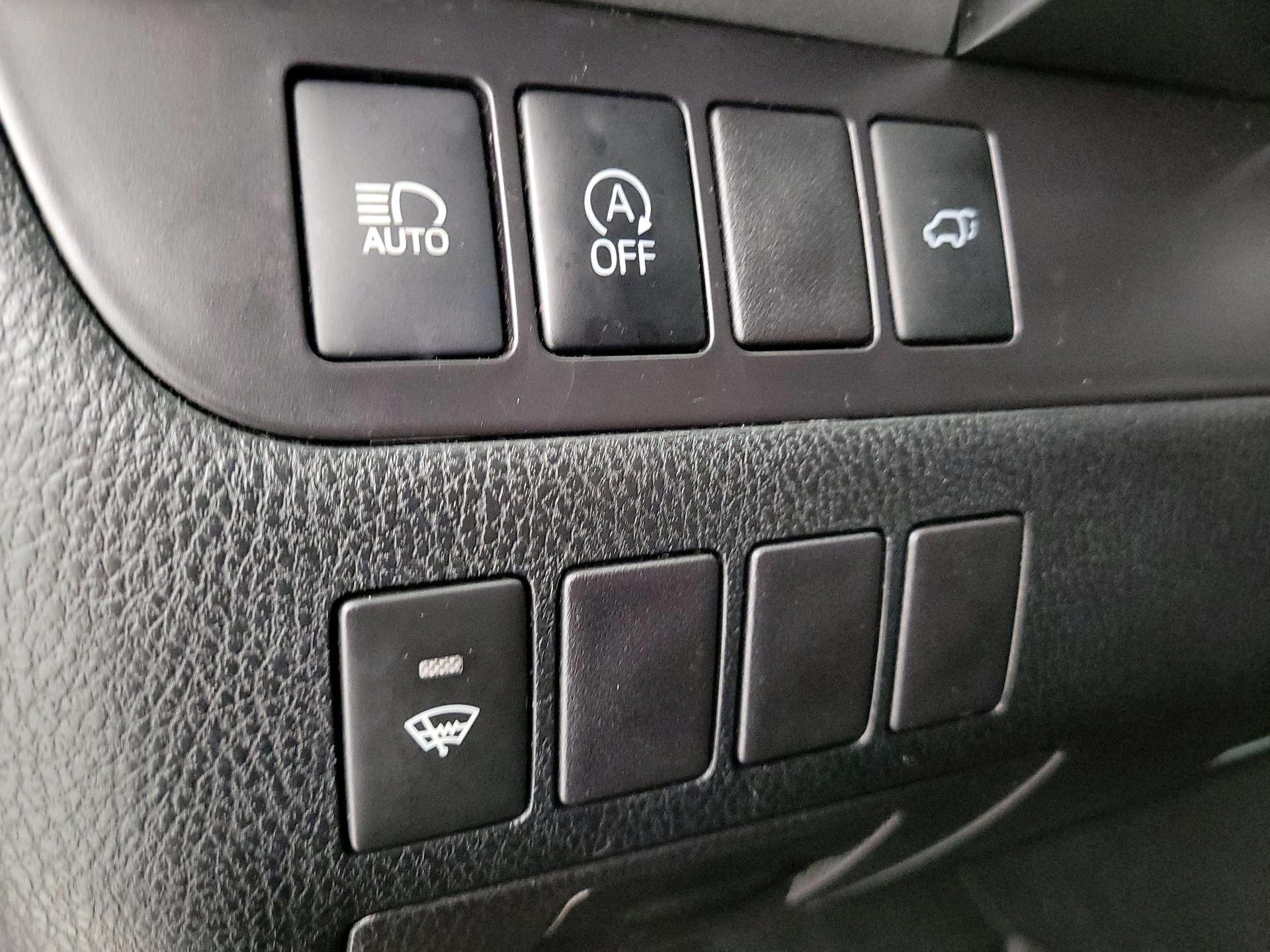 Thumbnail: 2019 Toyota Highlander - 13