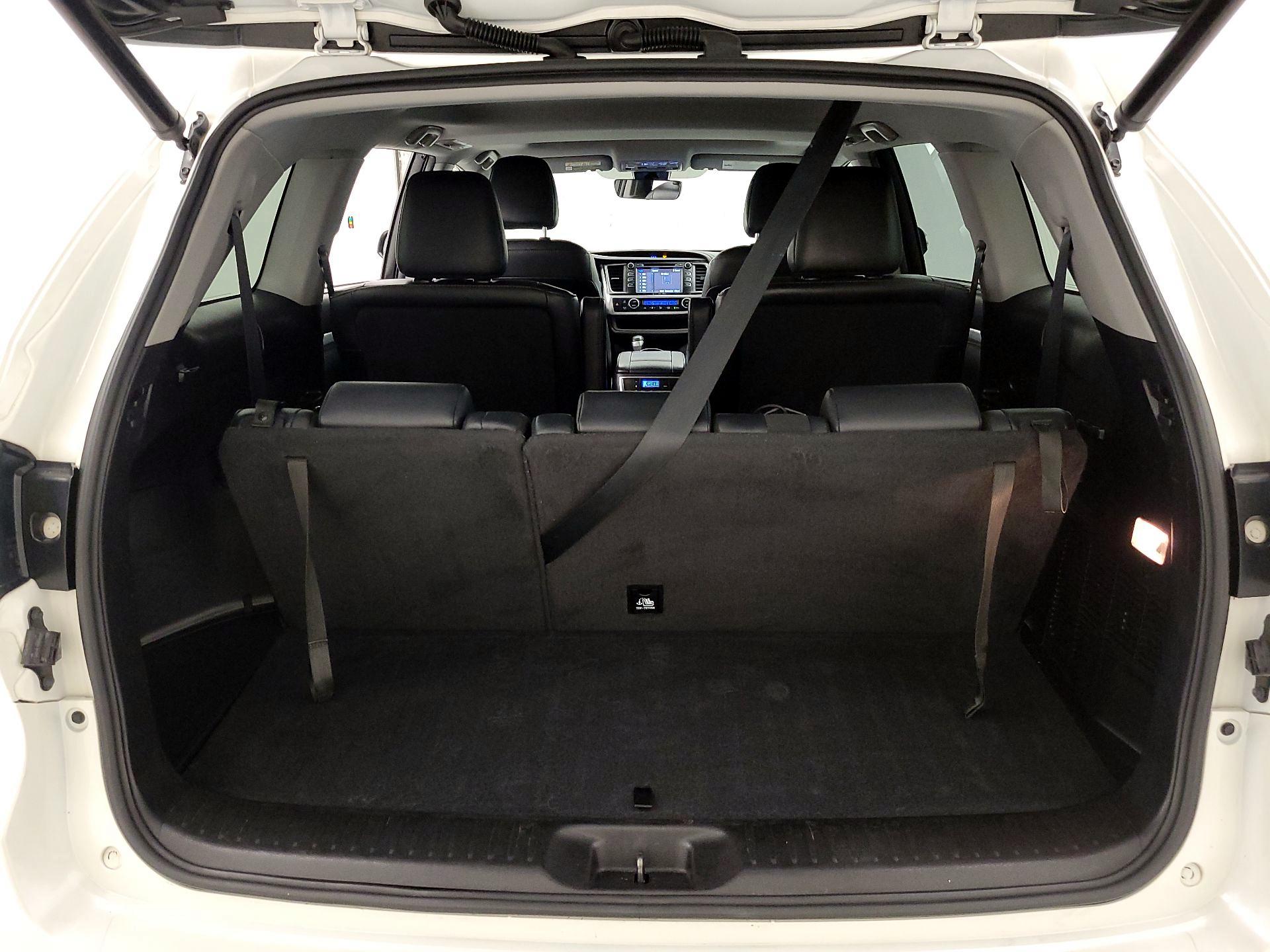 Thumbnail: 2019 Toyota Highlander - 19