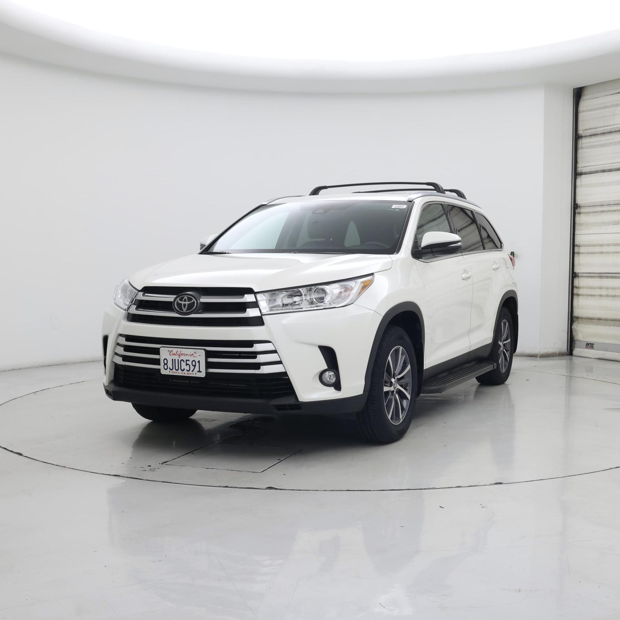 Thumbnail: 2019 Toyota Highlander - 4