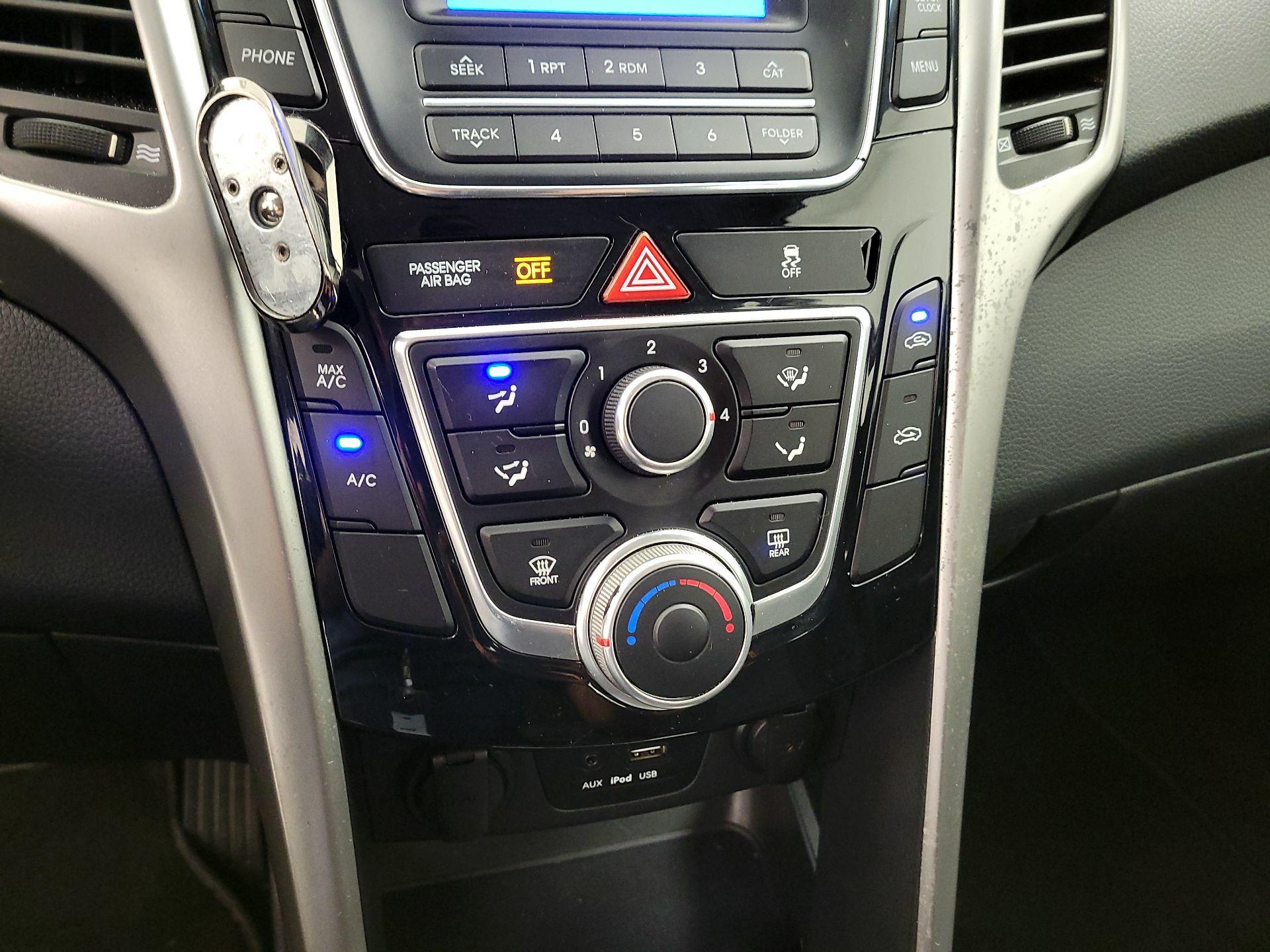 Thumbnail: 2017 Hyundai Elantra - 15