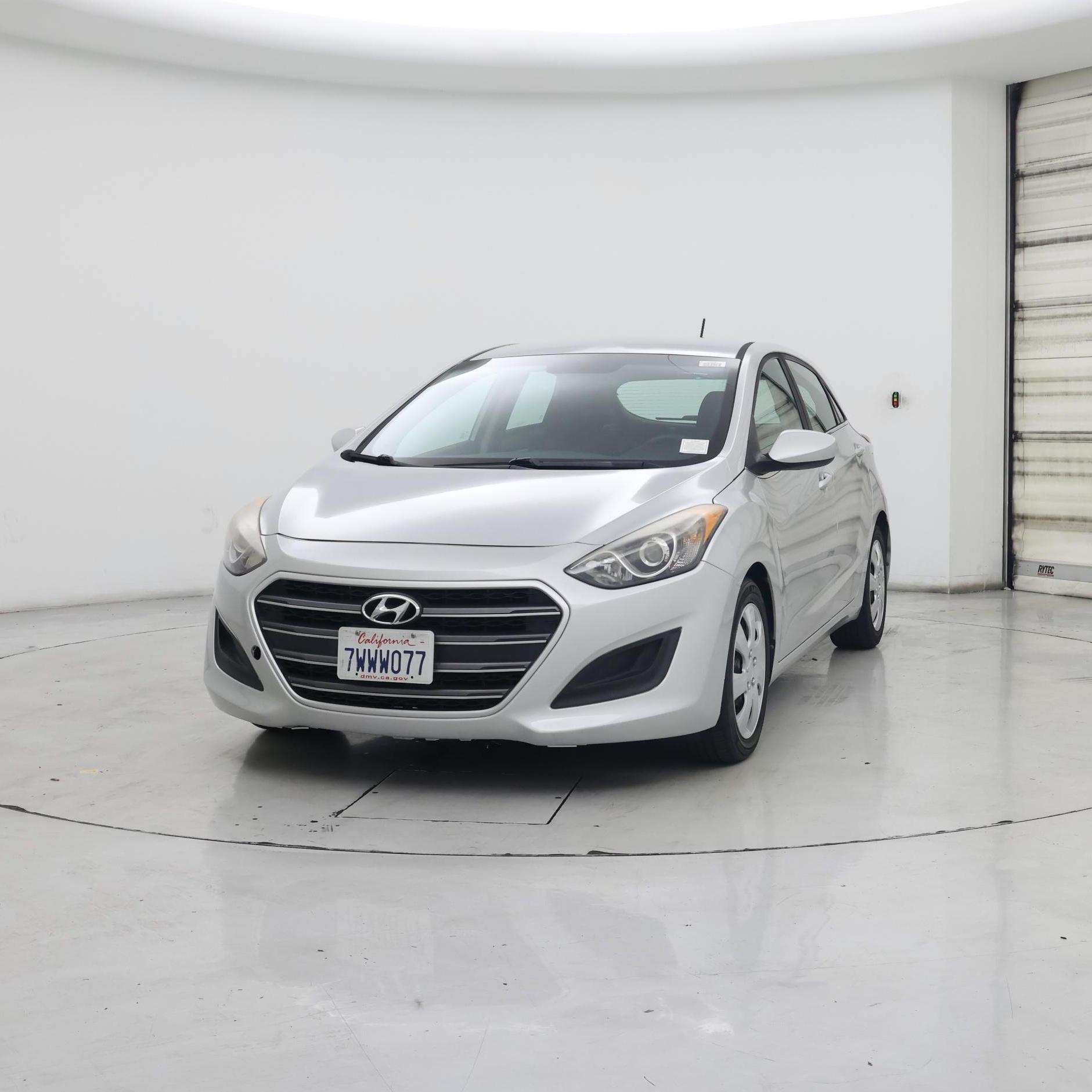 Thumbnail: 2017 Hyundai Elantra - 4