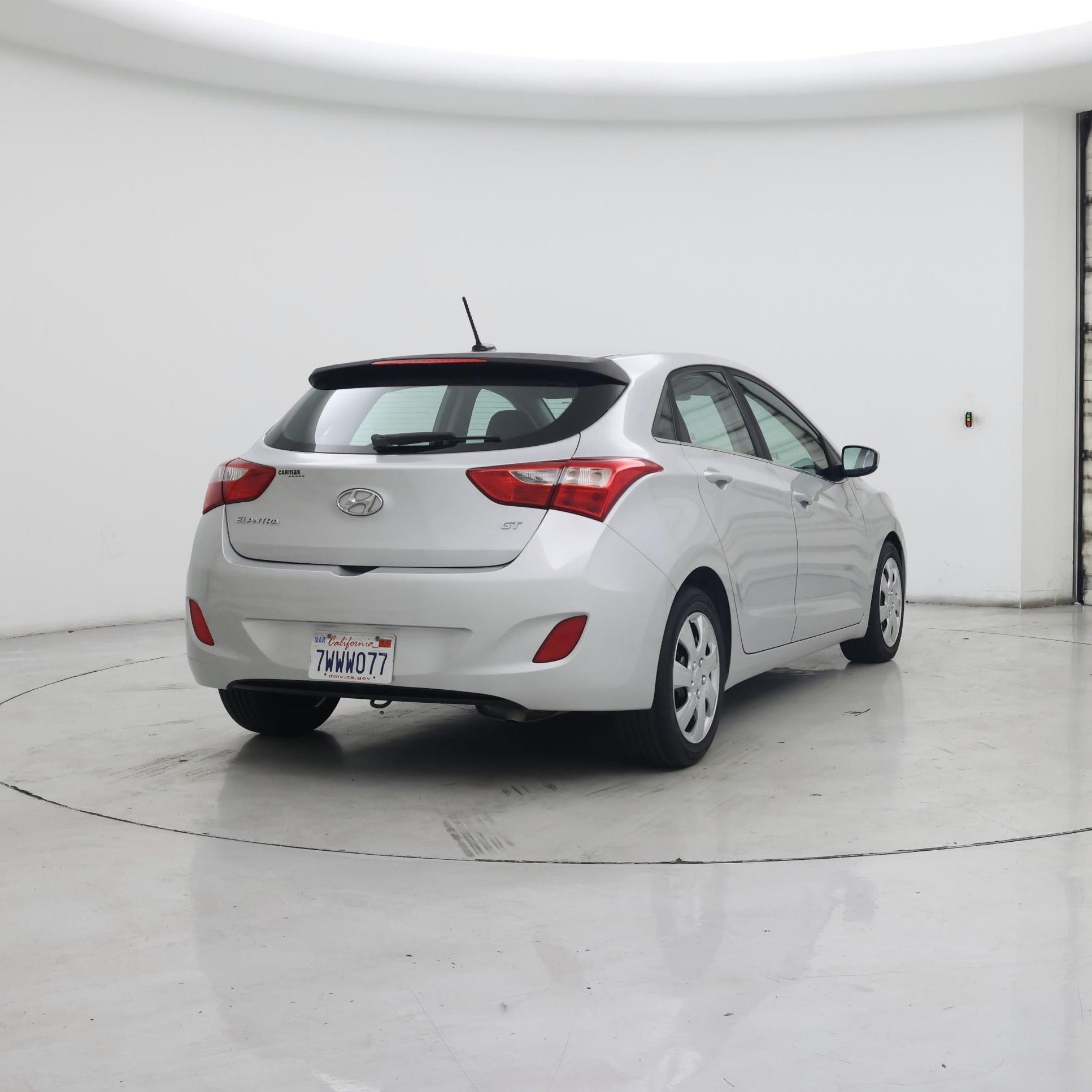 Thumbnail: 2017 Hyundai Elantra - 8