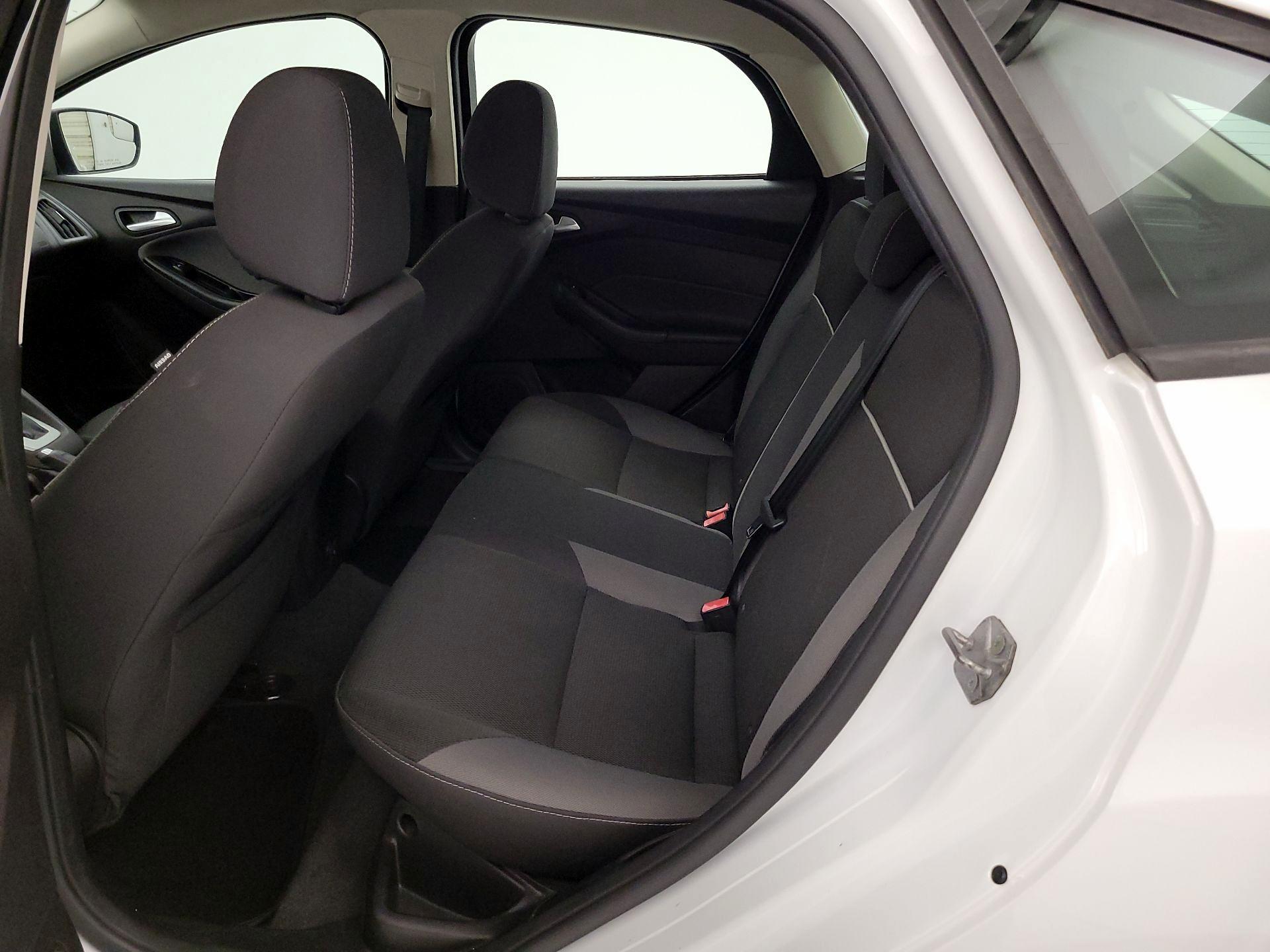 Thumbnail: 2014 Ford Focus - 18