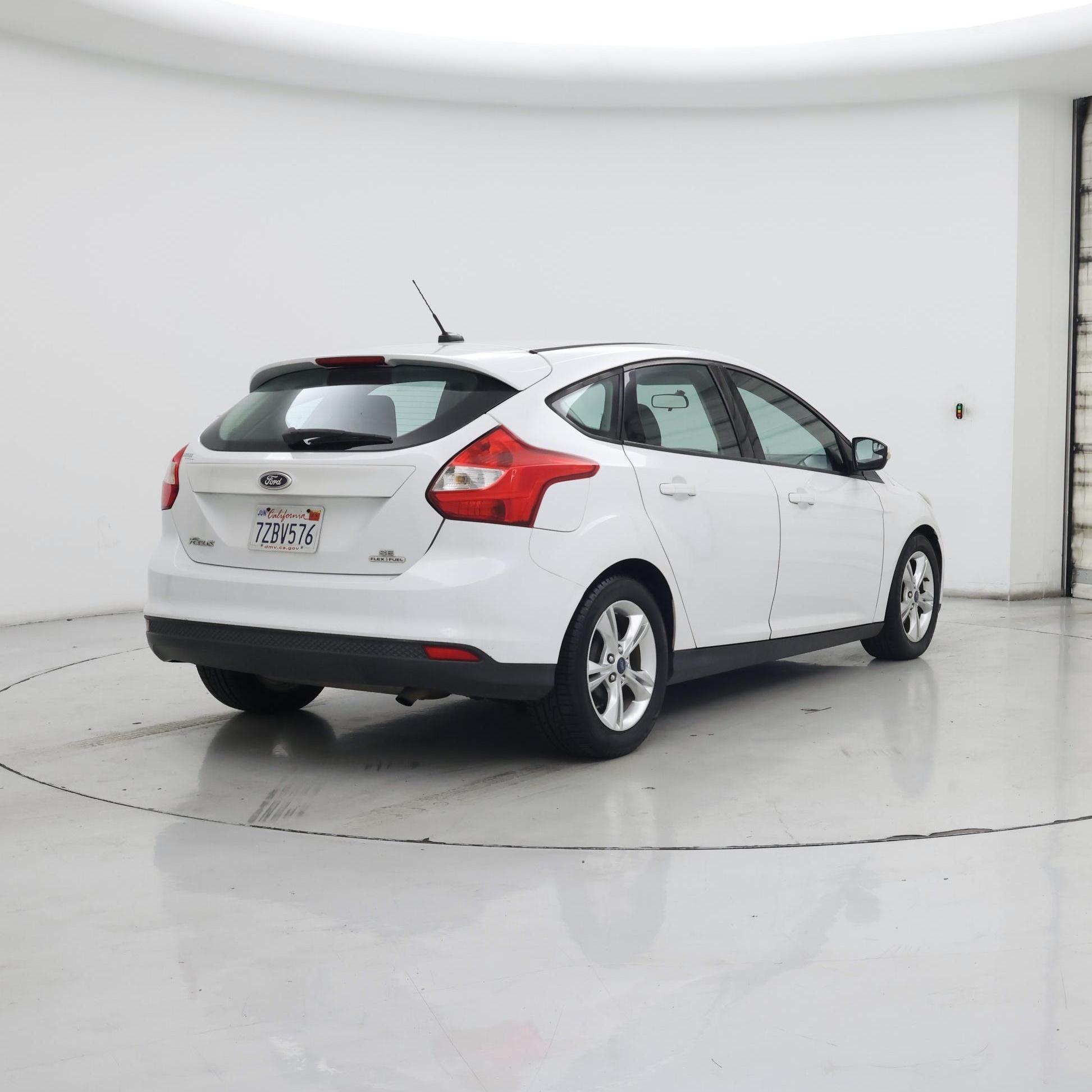 Thumbnail: 2014 Ford Focus - 8